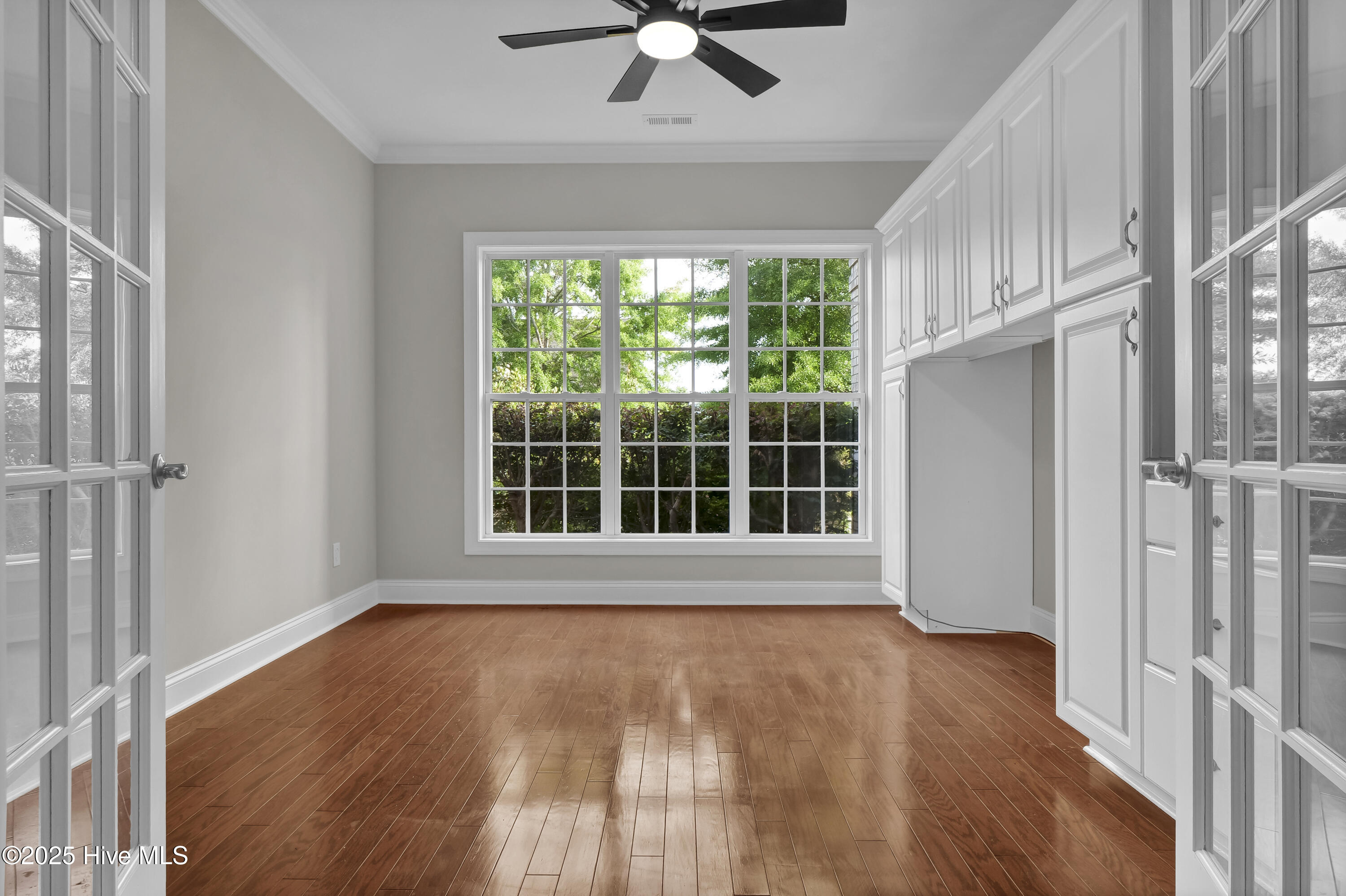1306 Wakefield Court Property Photo 8