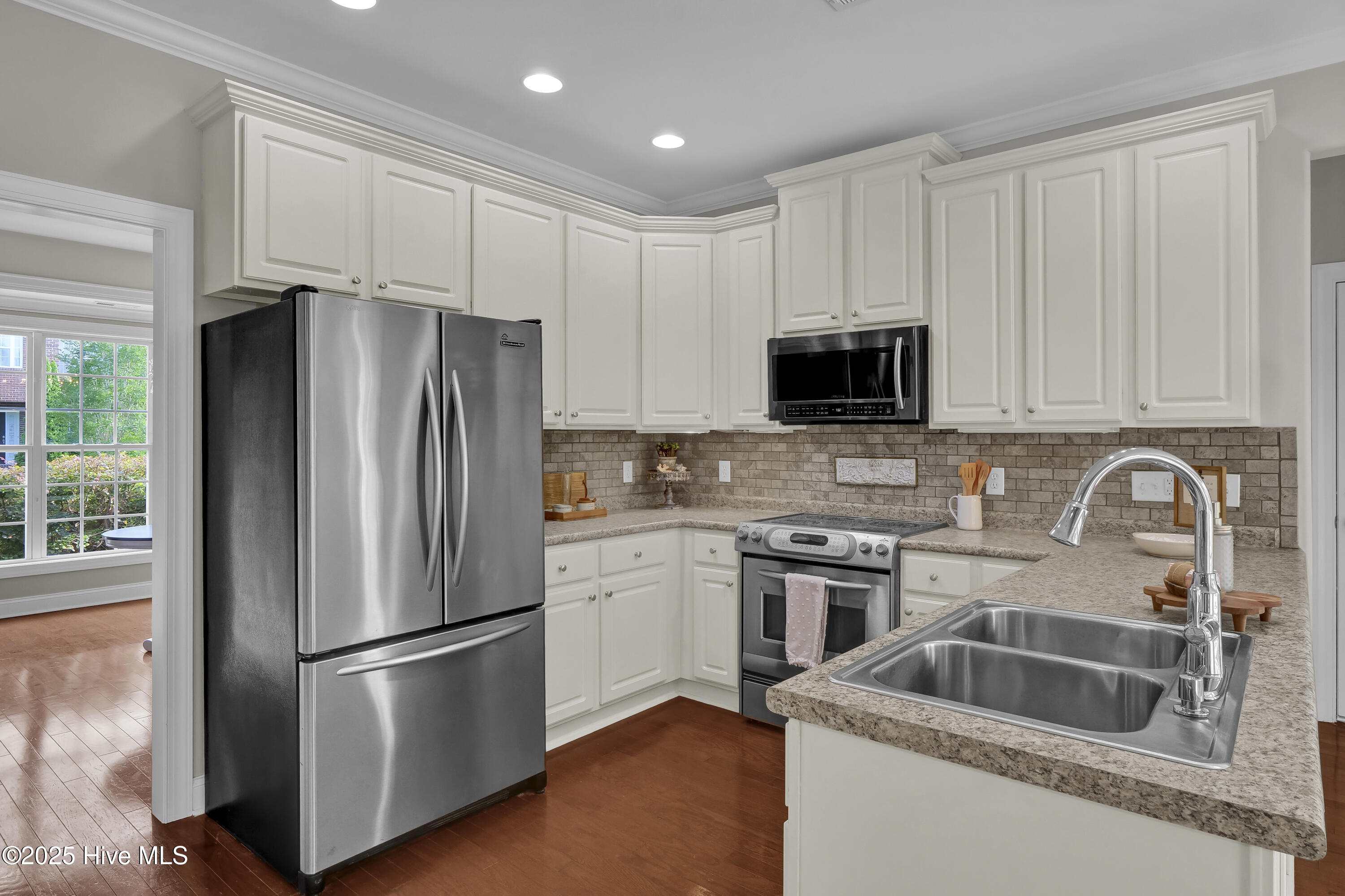 1306 Wakefield Court Property Photo 21