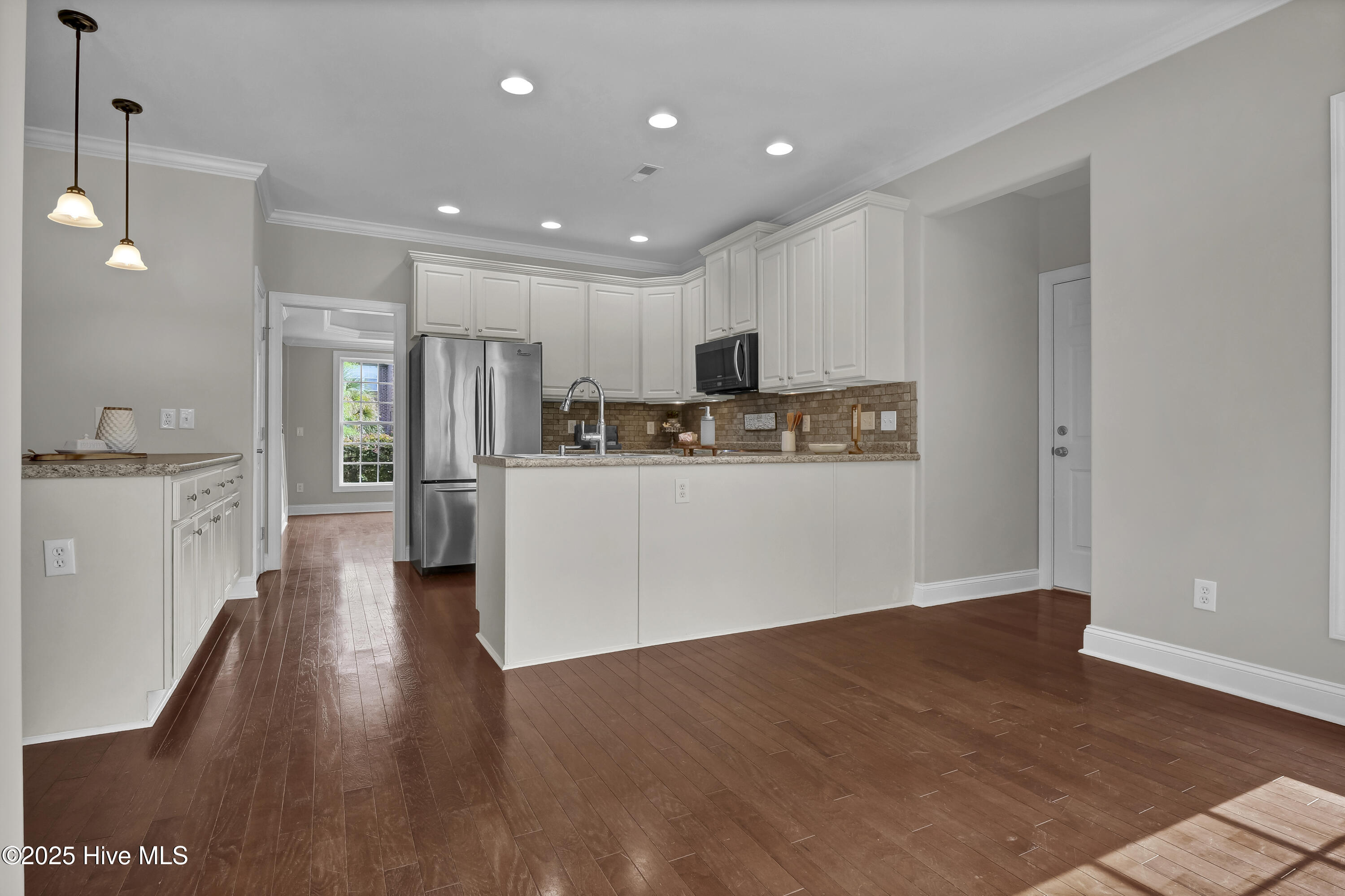 1306 Wakefield Court Property Photo 23