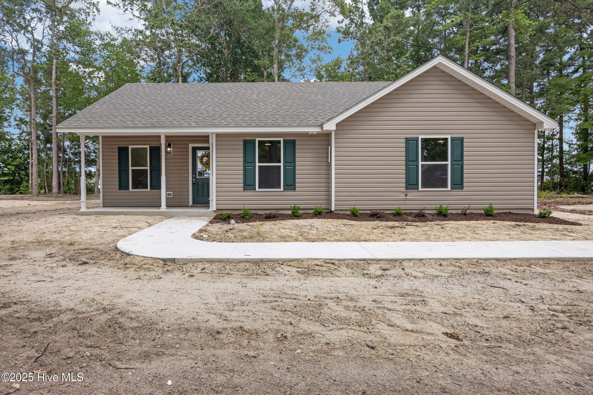 820 Briarwood Road Property Photo 1