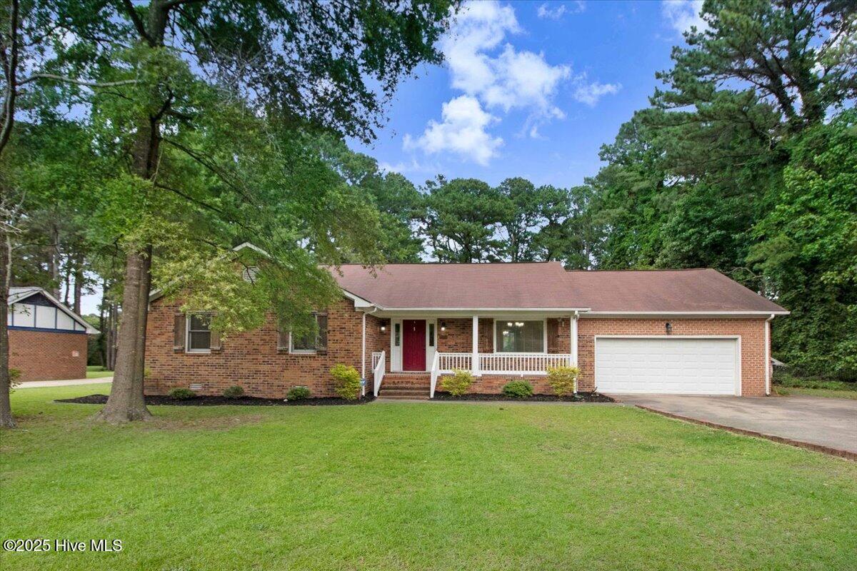 305 Bayleaf Drive