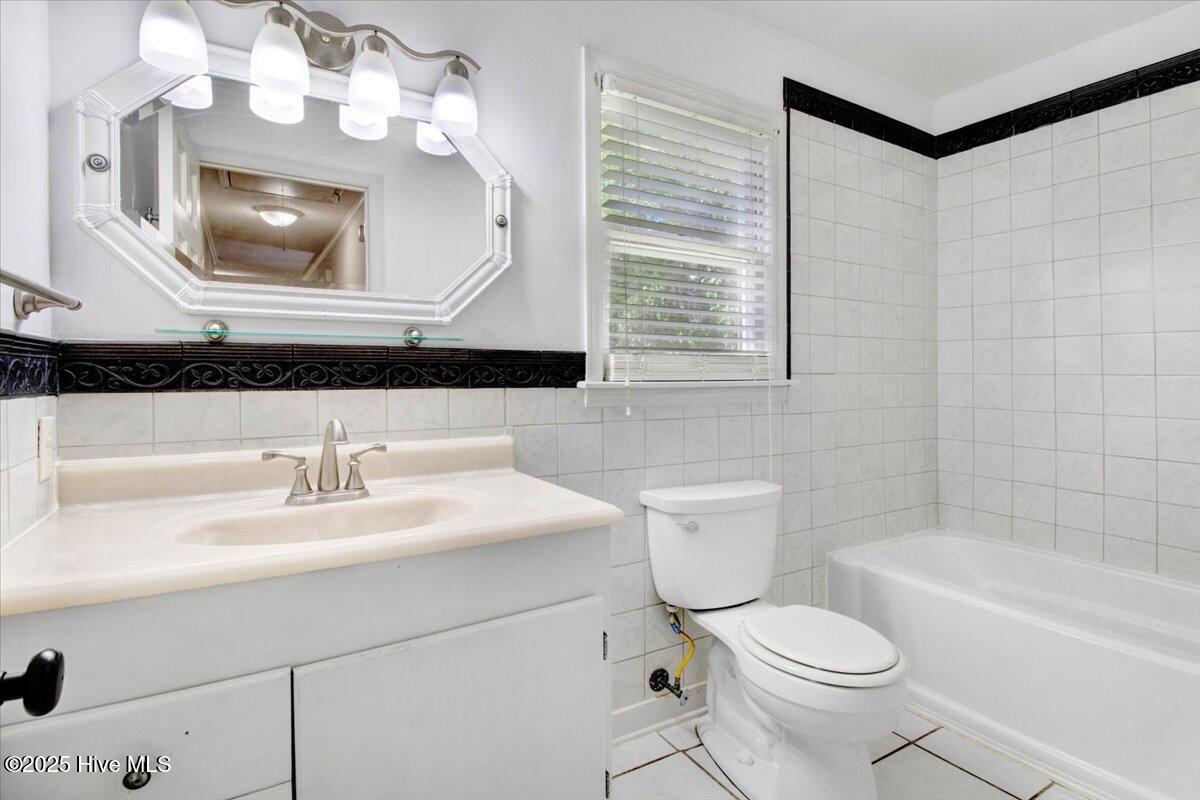 305 Bayleaf Drive Property Photo 24