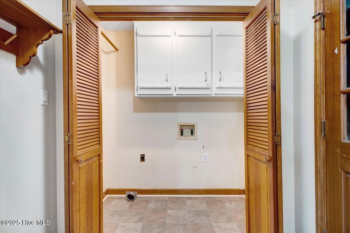 305 Bayleaf Drive Property Photo 26