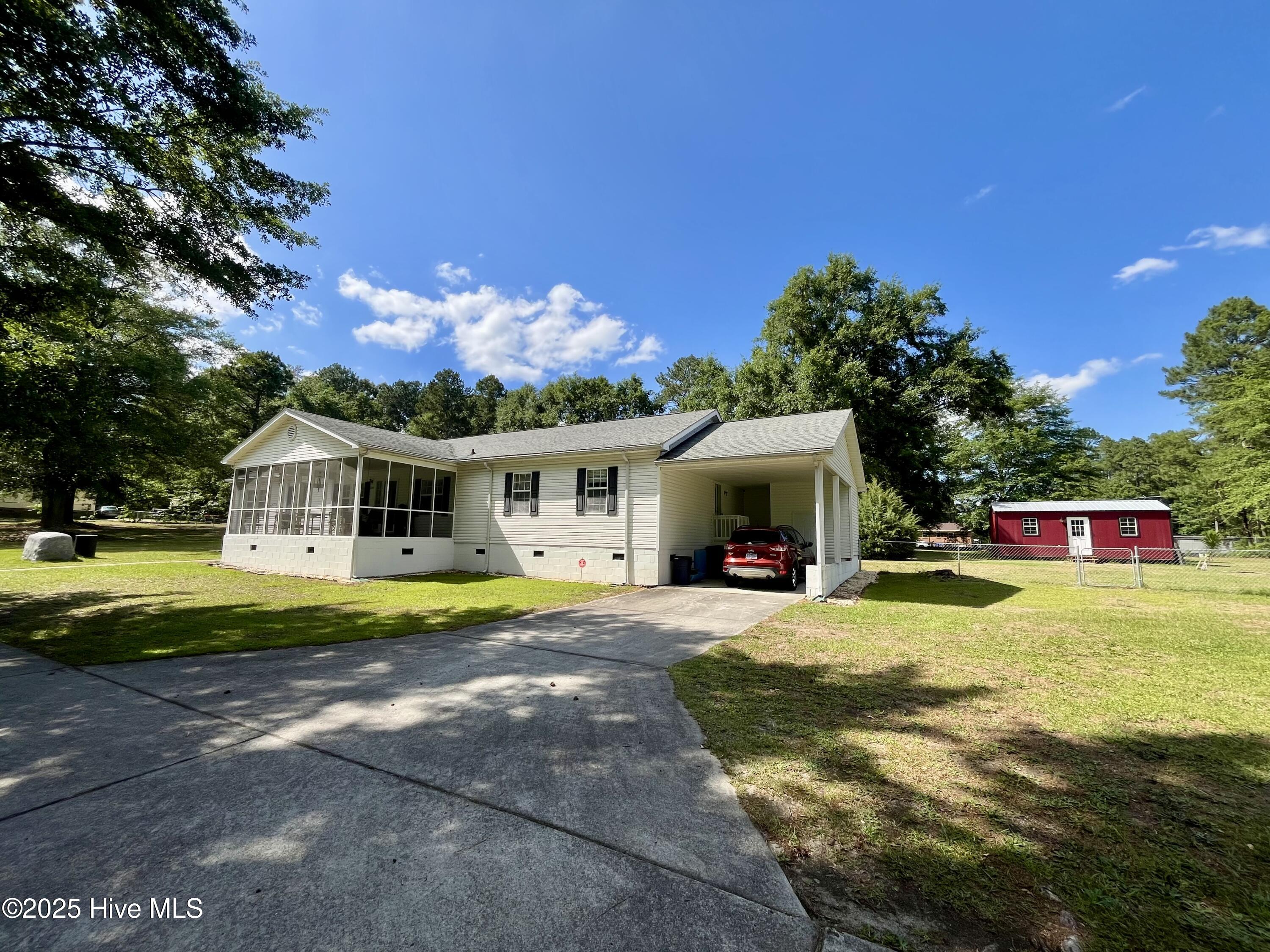 22541 Henry Street Property Photo 1