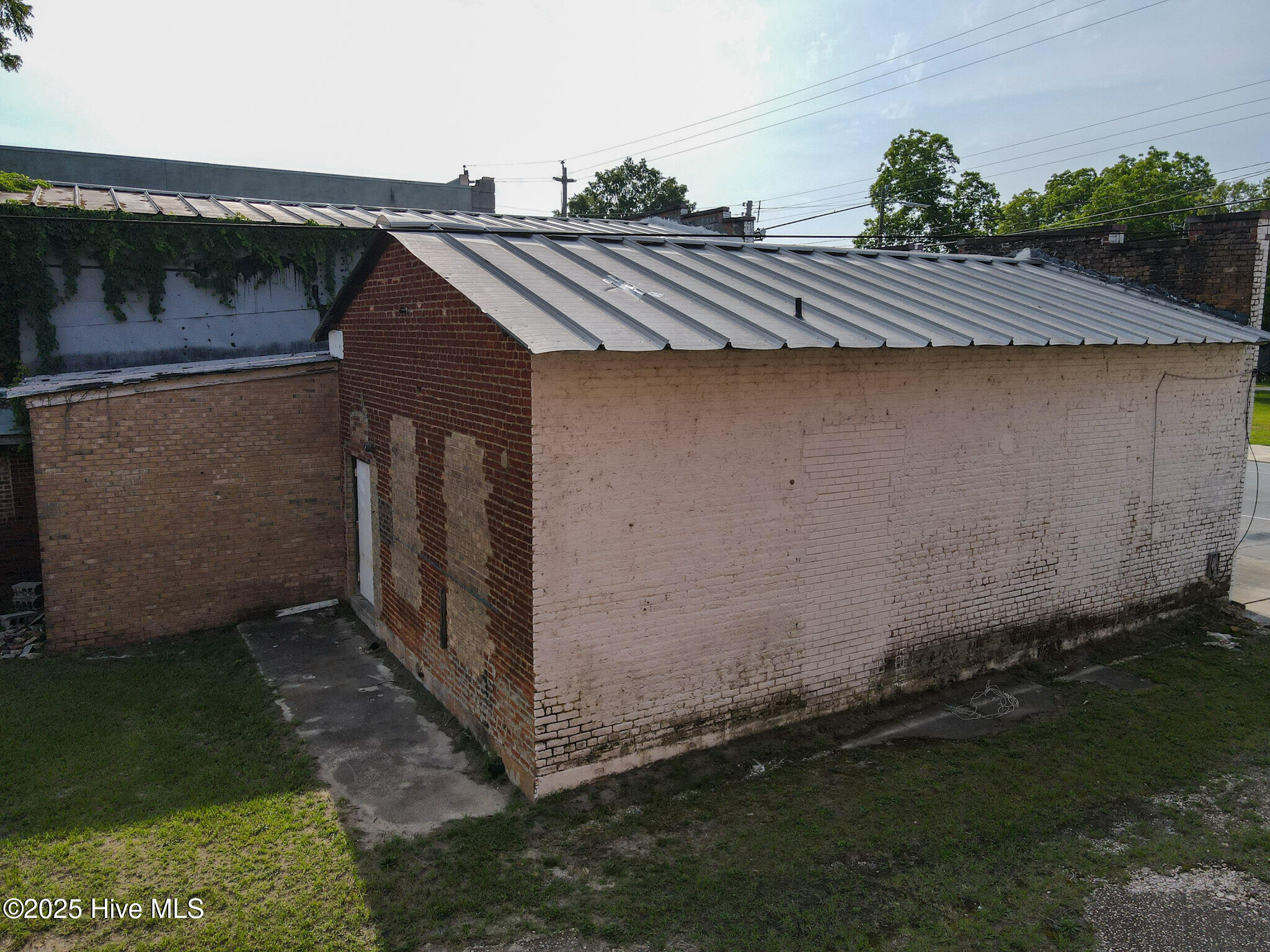 4520 Main Street Property Photo 4