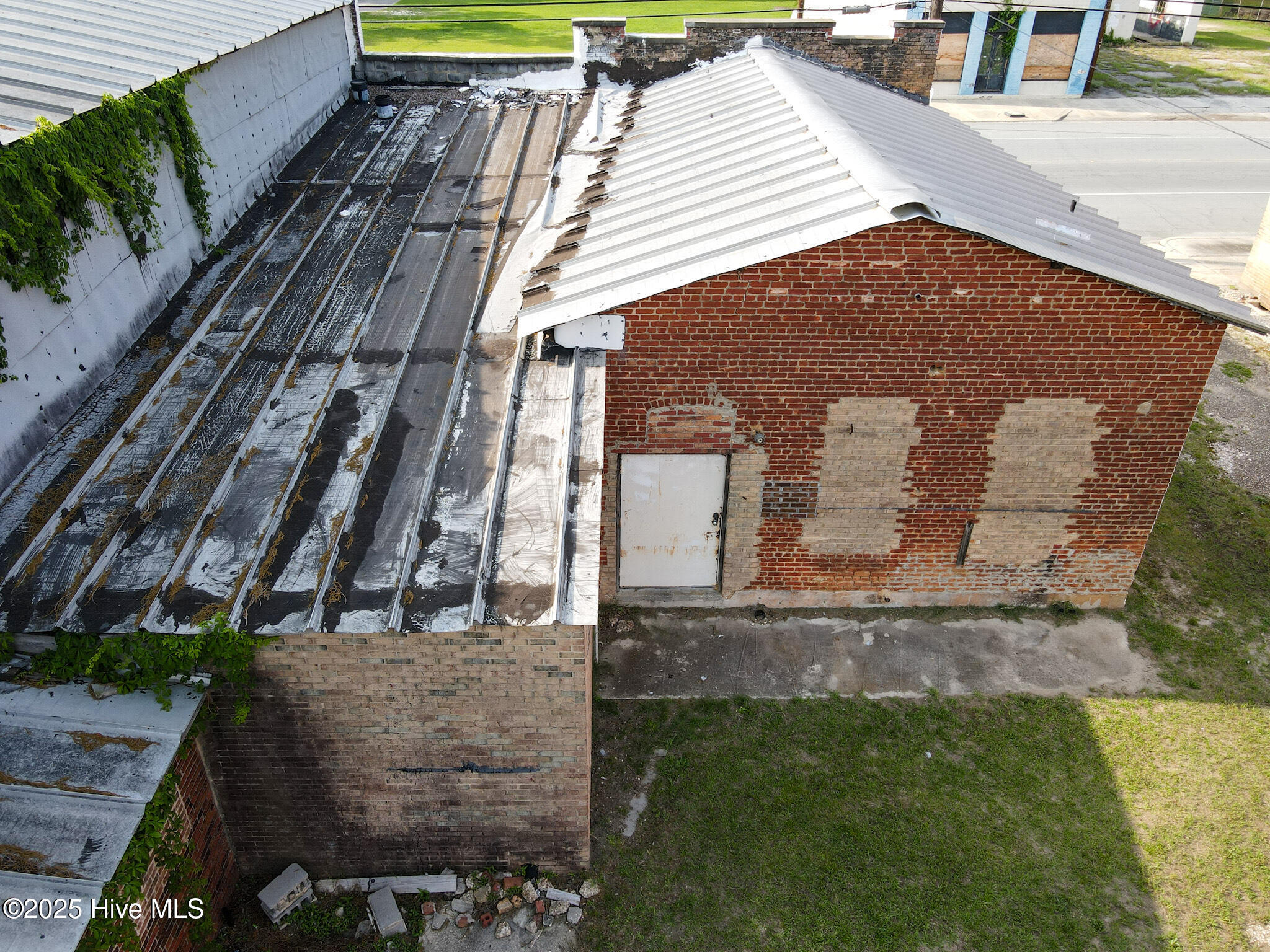 4520 Main Street Property Photo 11