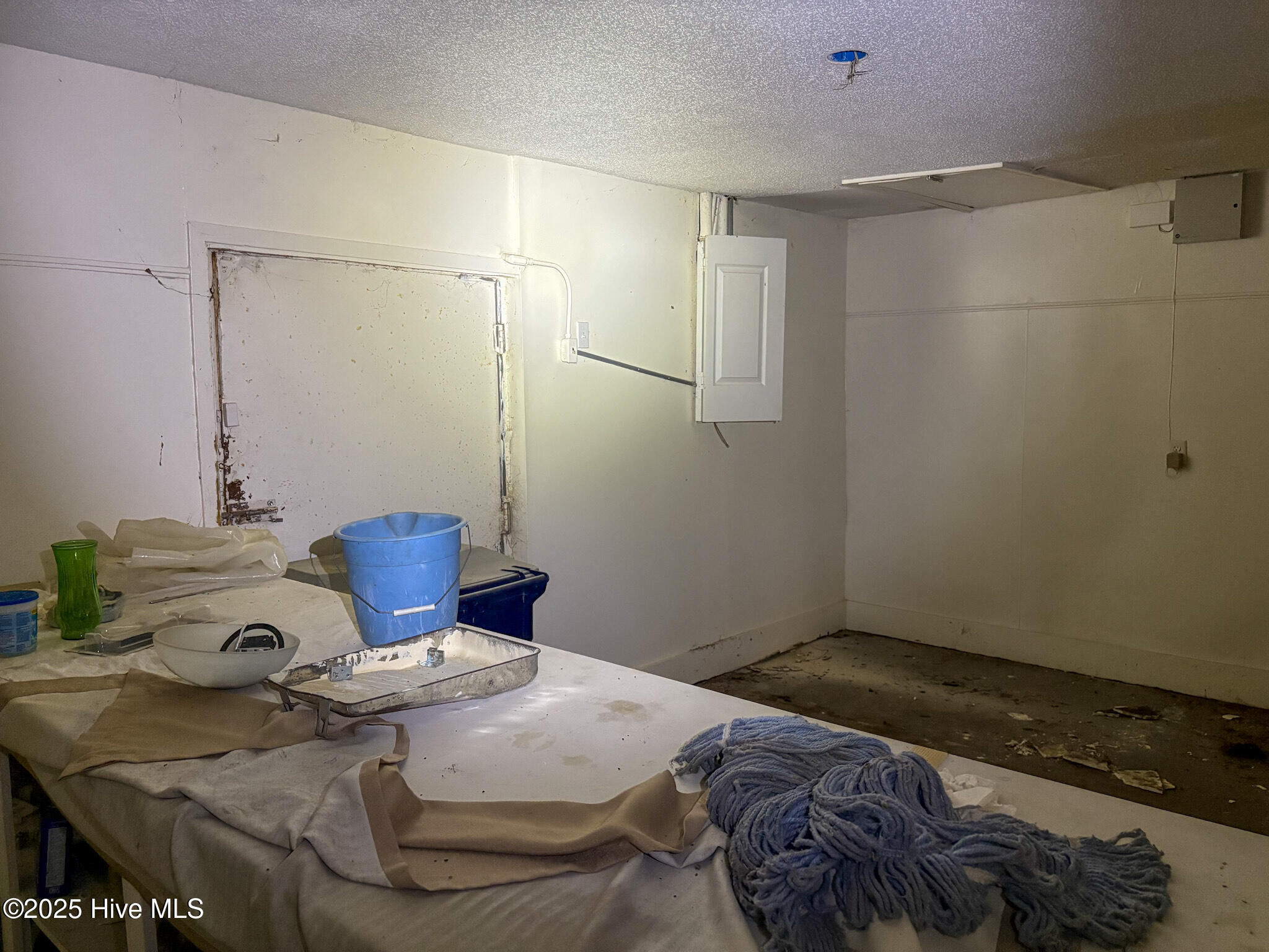 4520 Main Street Property Photo 13