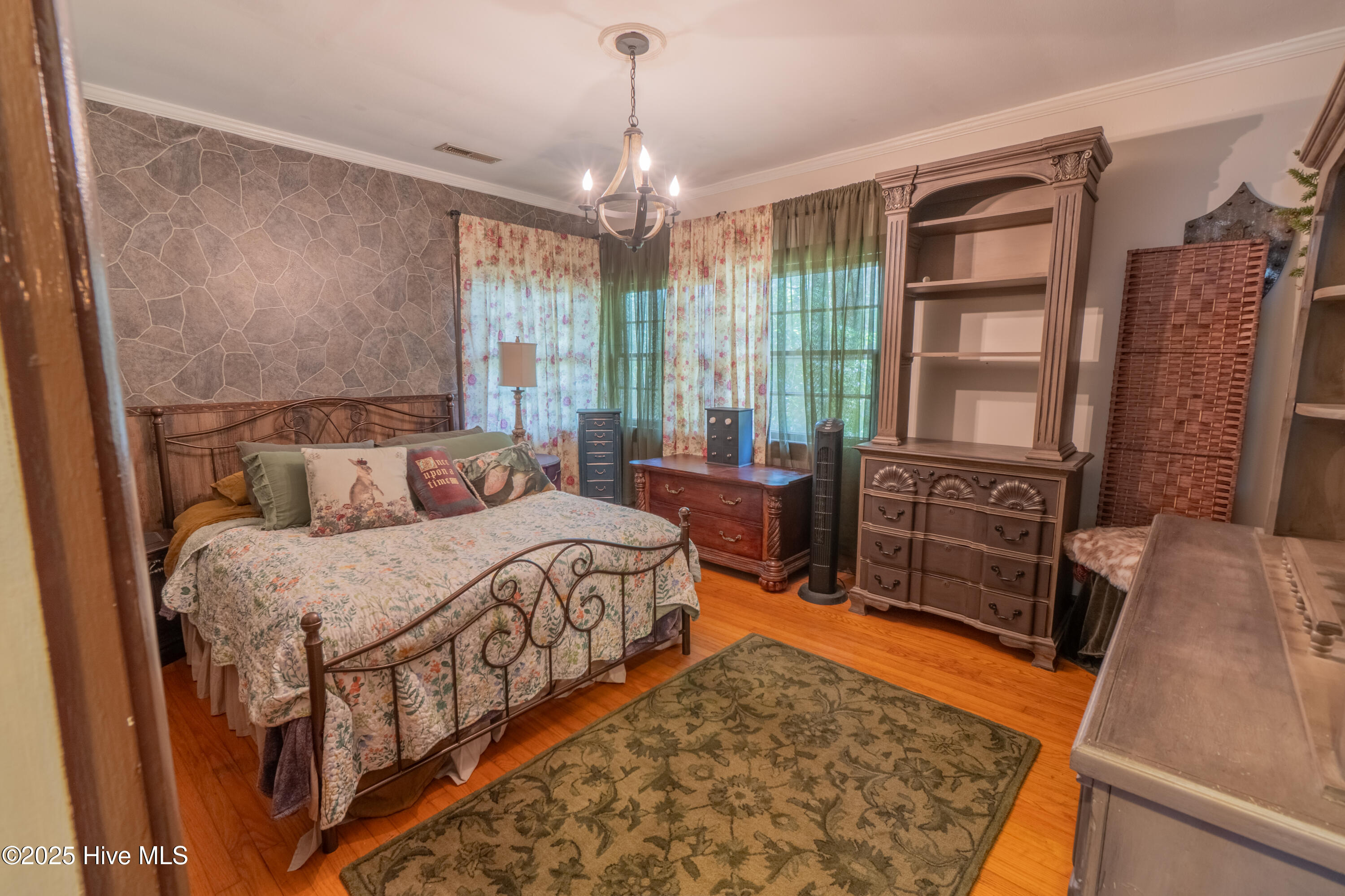 3525 Wilshire Boulevard Property Photo 14