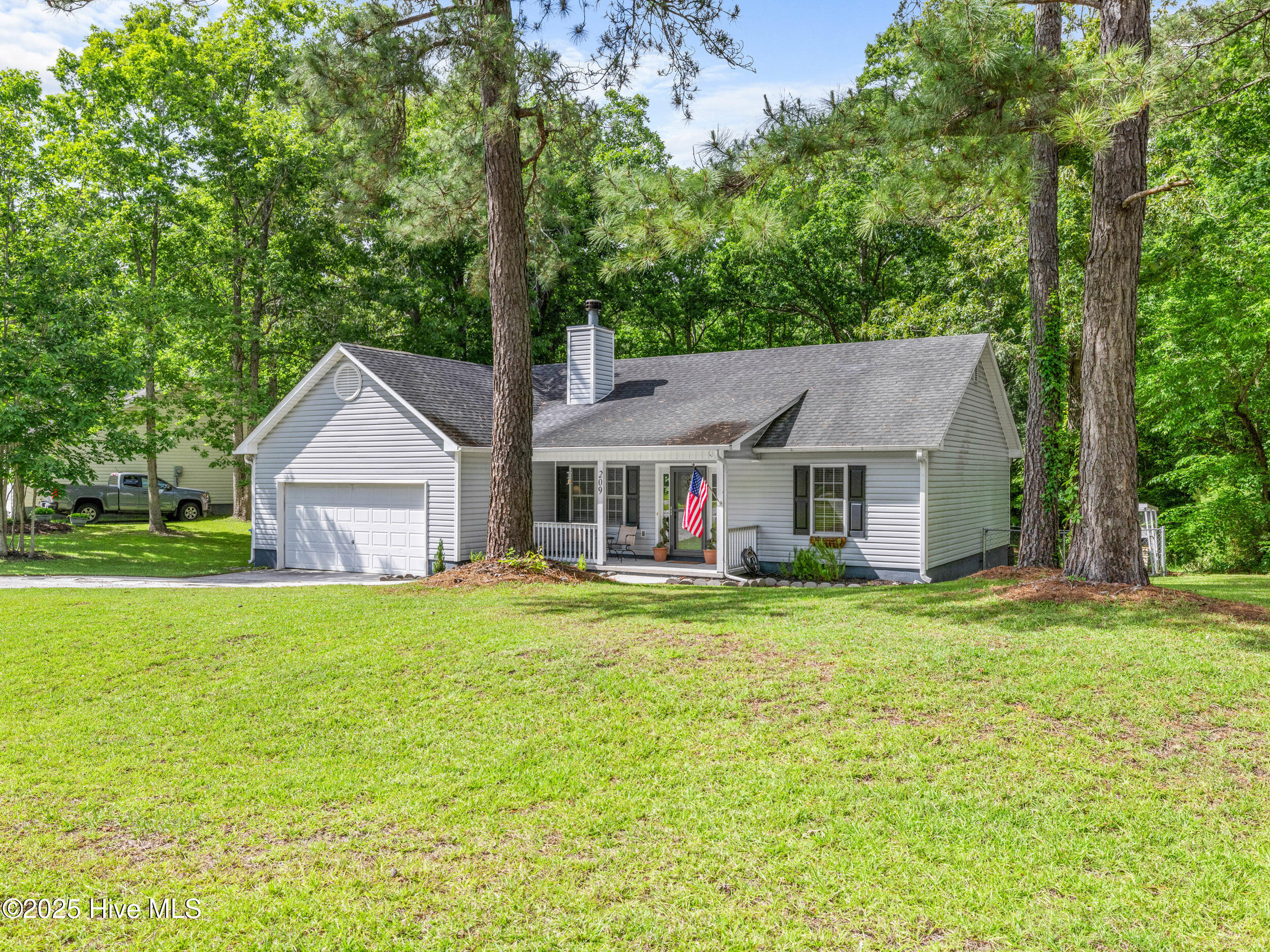 209 Falling Leaf Court Property Photo 1