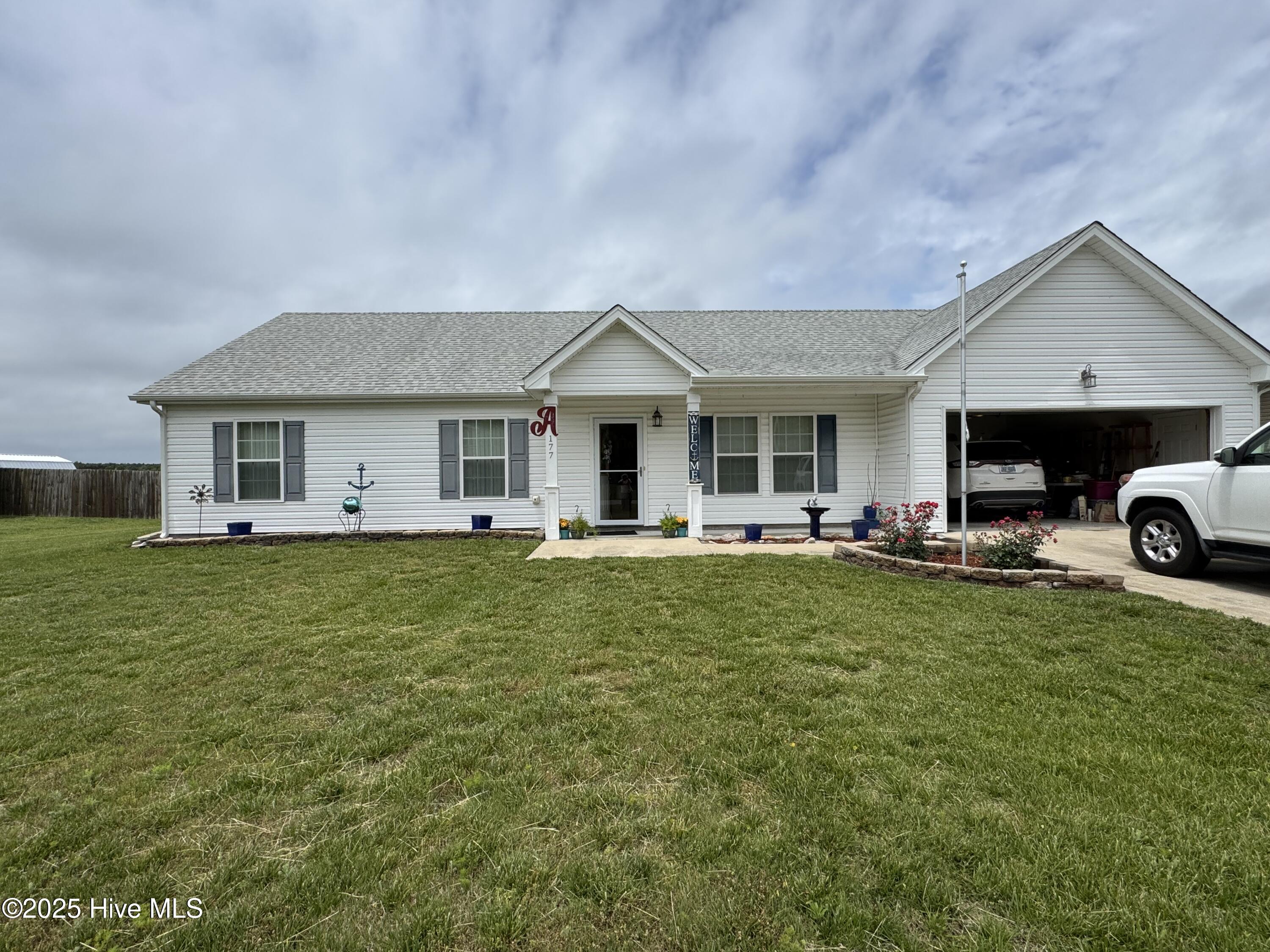 177 Laurel Woods Way Property Photo 1