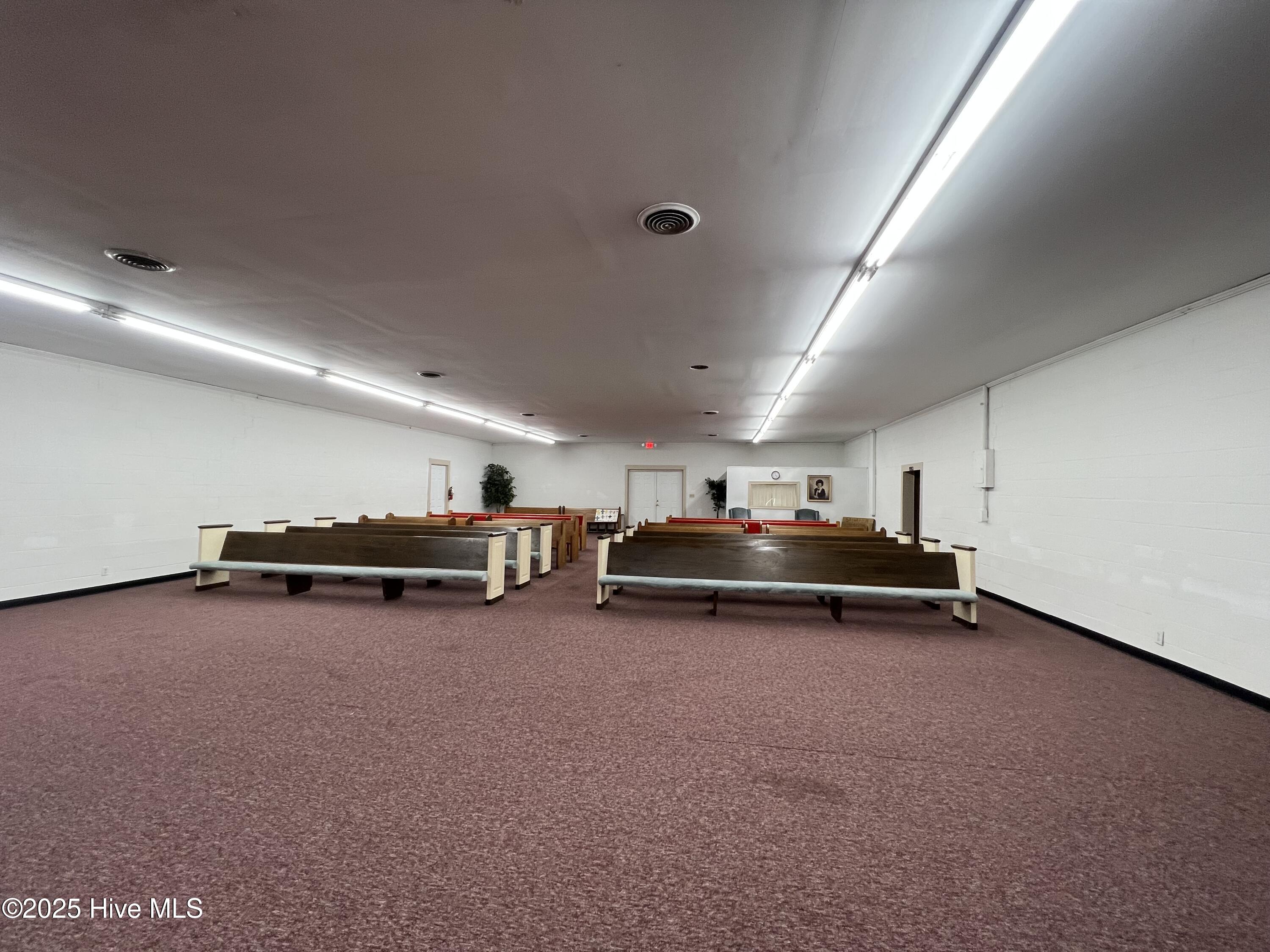 101 Railroad Street Property Photo 5