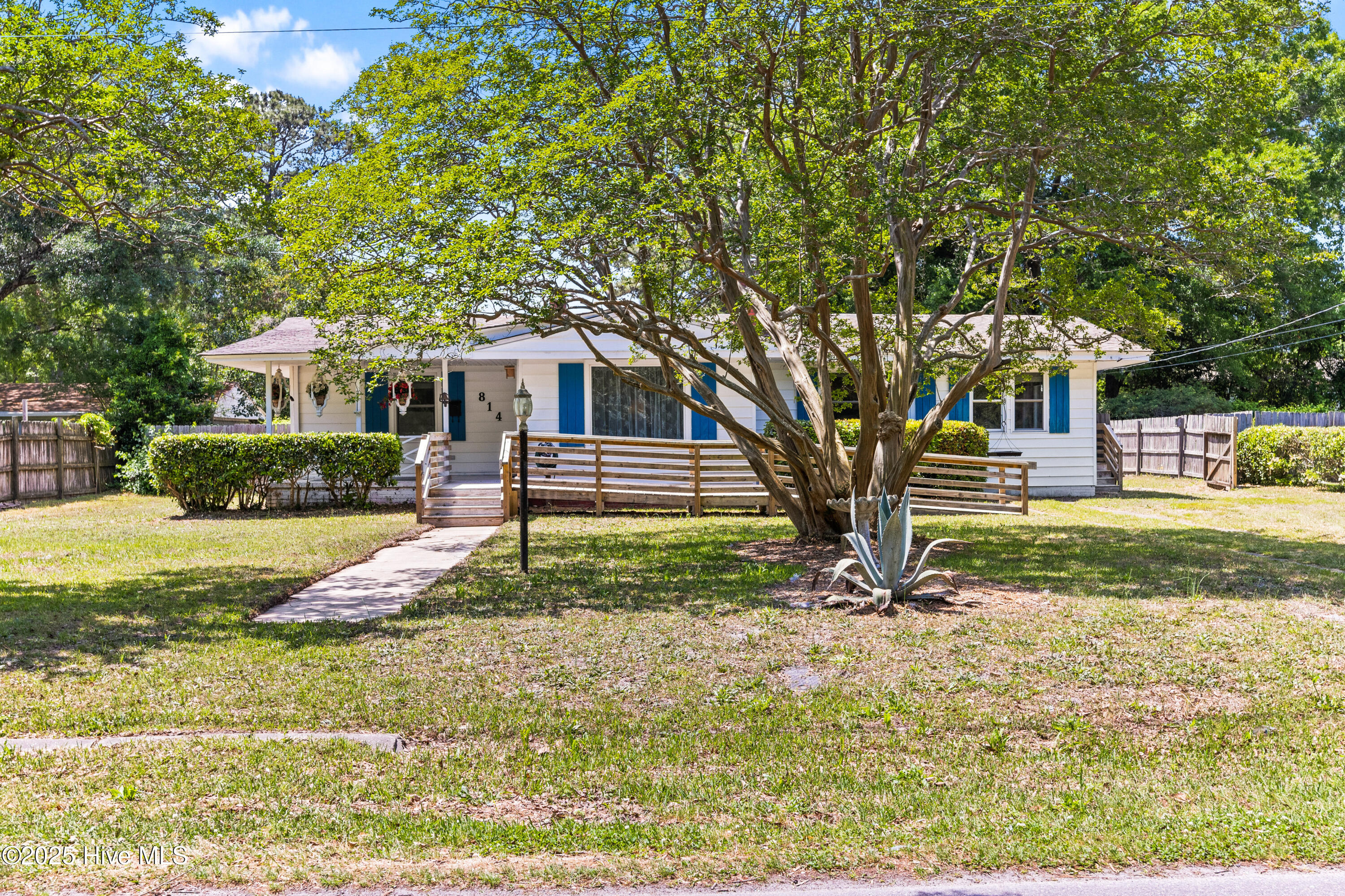 814 Latimer Drive Property Photo 1