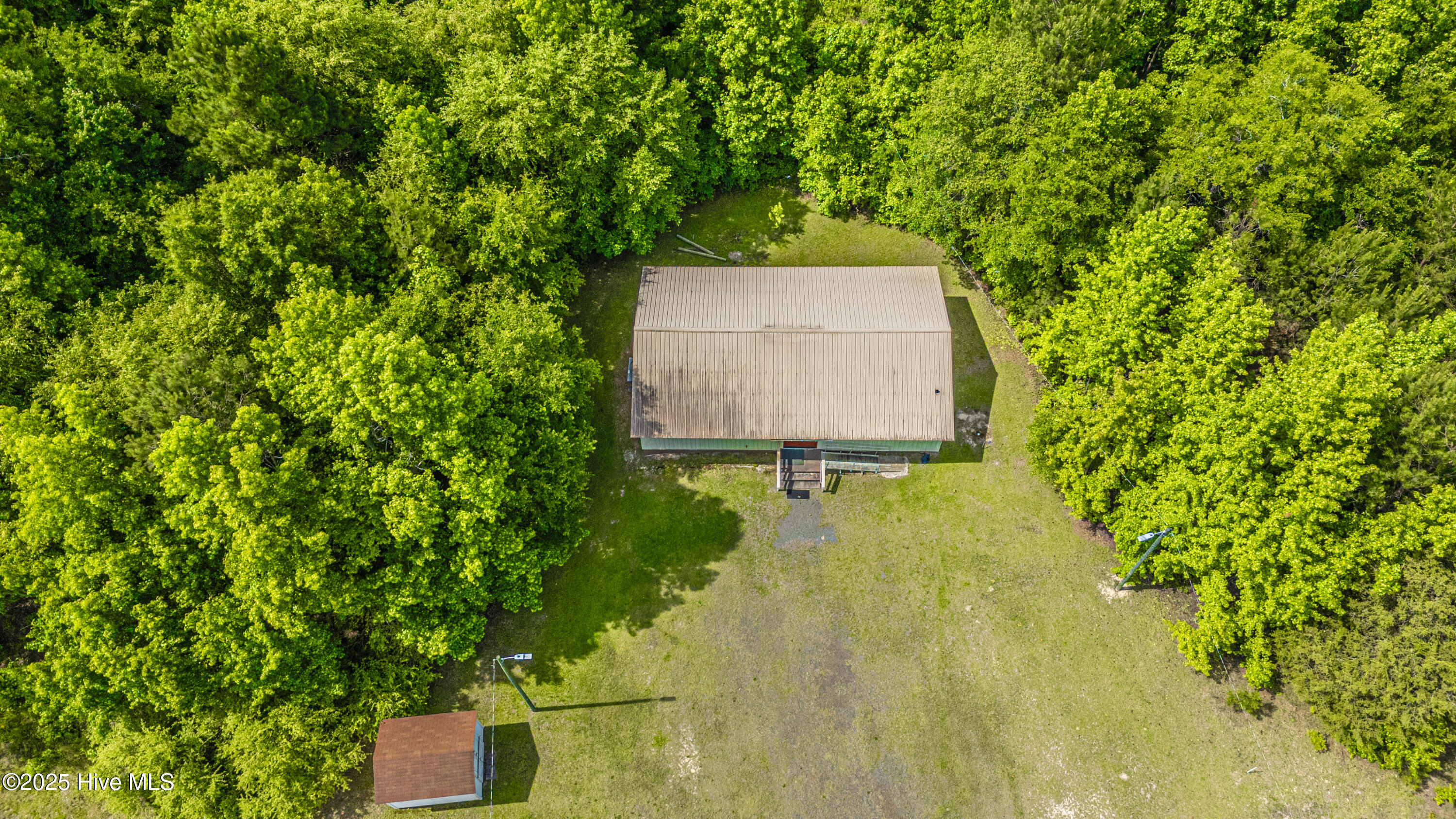 609 Highway 74 Property Photo 4