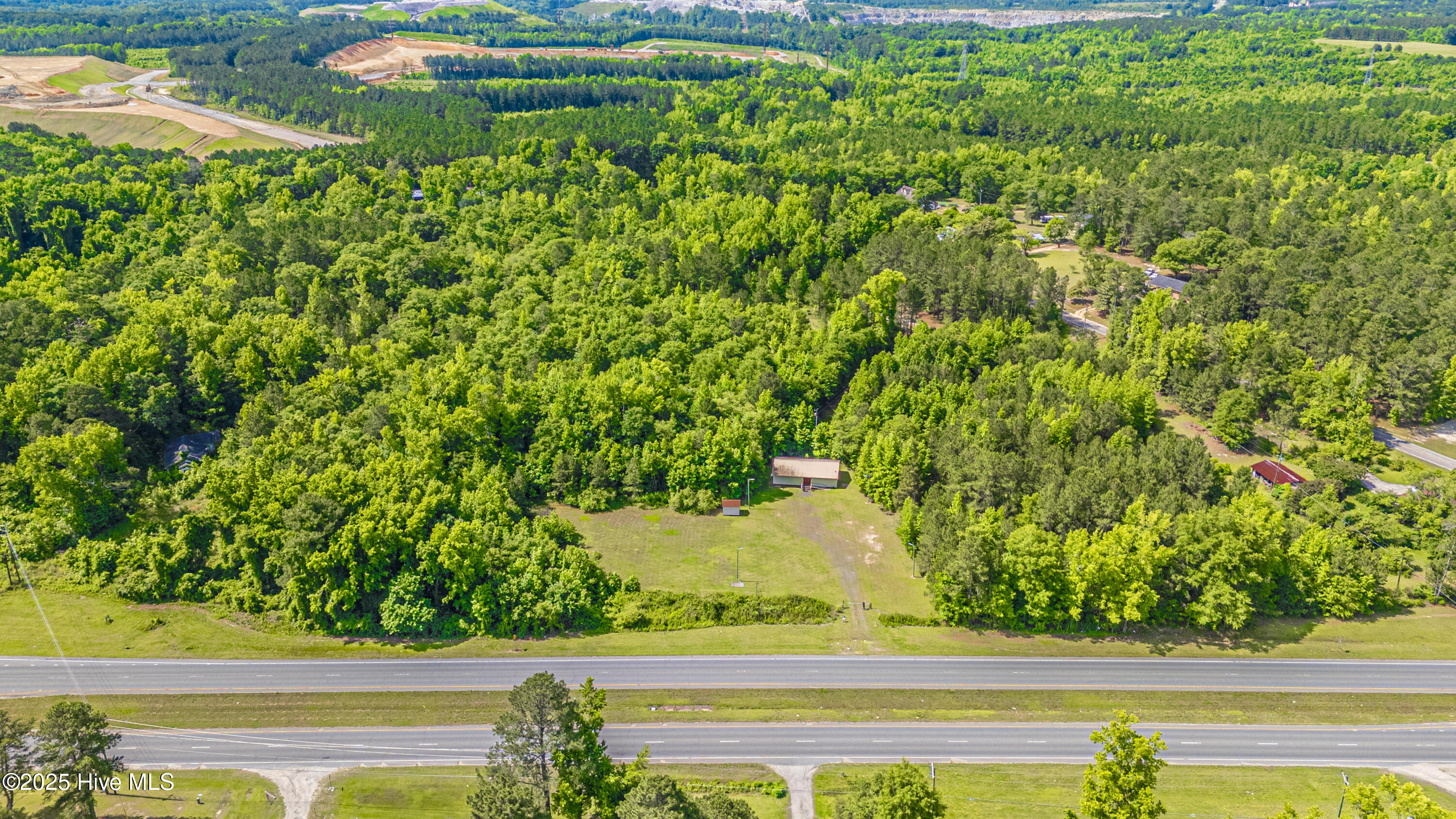 609 Highway 74 Property Photo 8