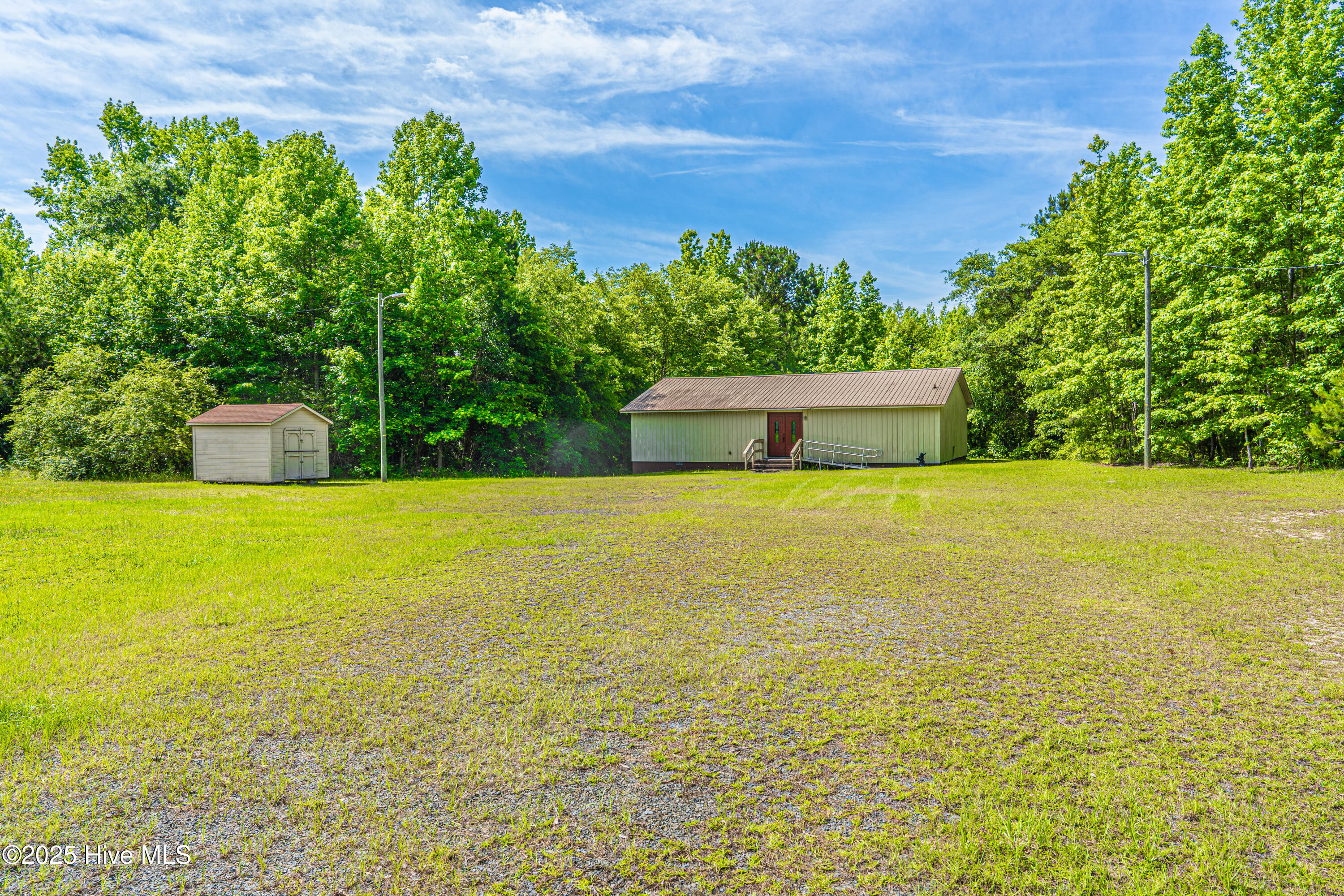 609 Highway 74 Property Photo 9