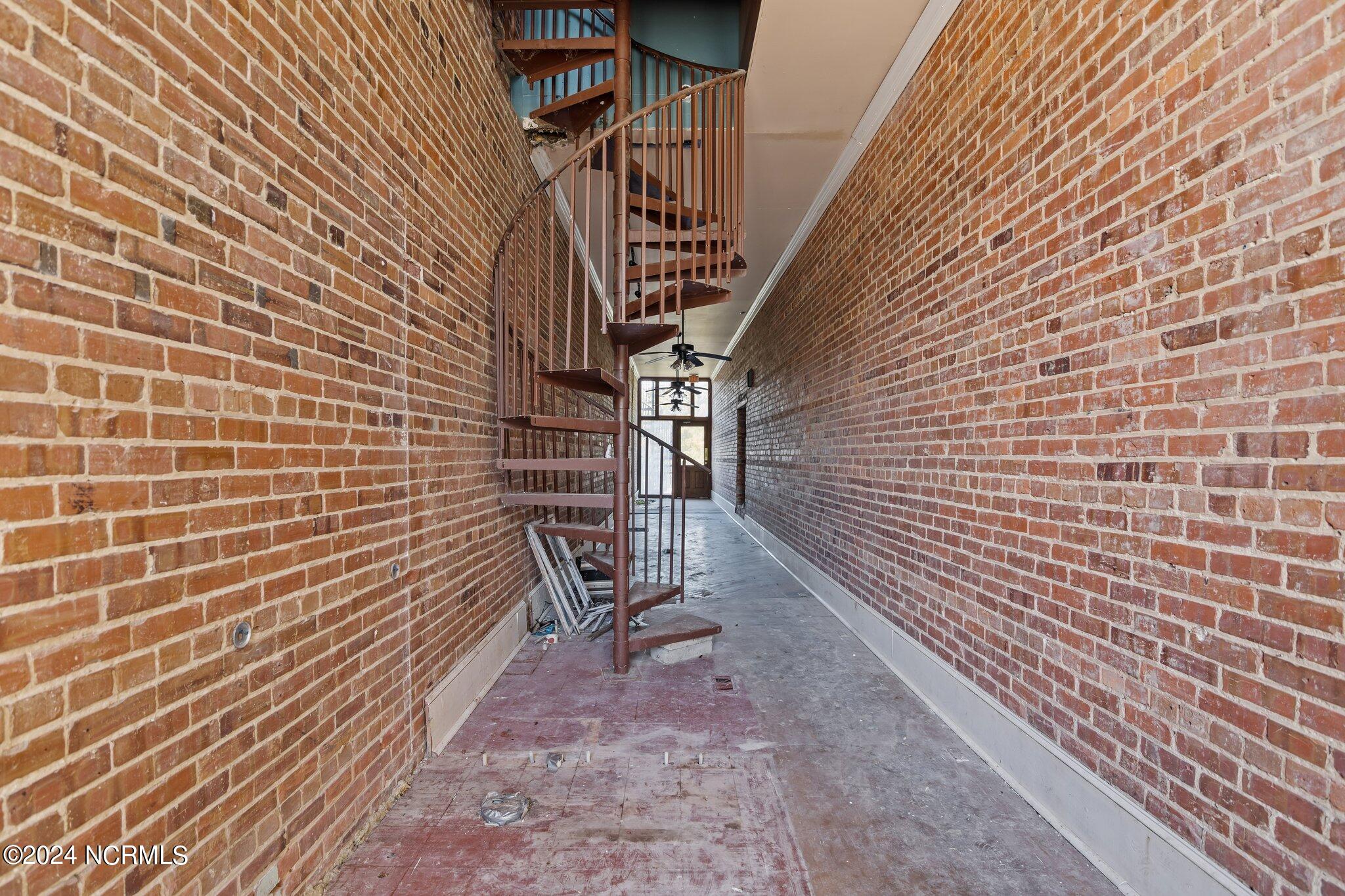 113-117 W Water Street Property Photo 5