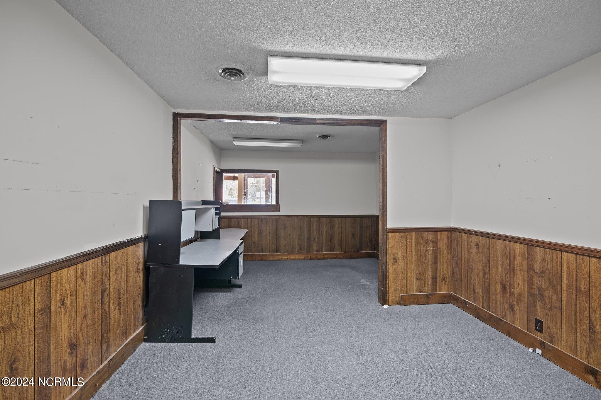 113-117 W Water Street Property Photo 14