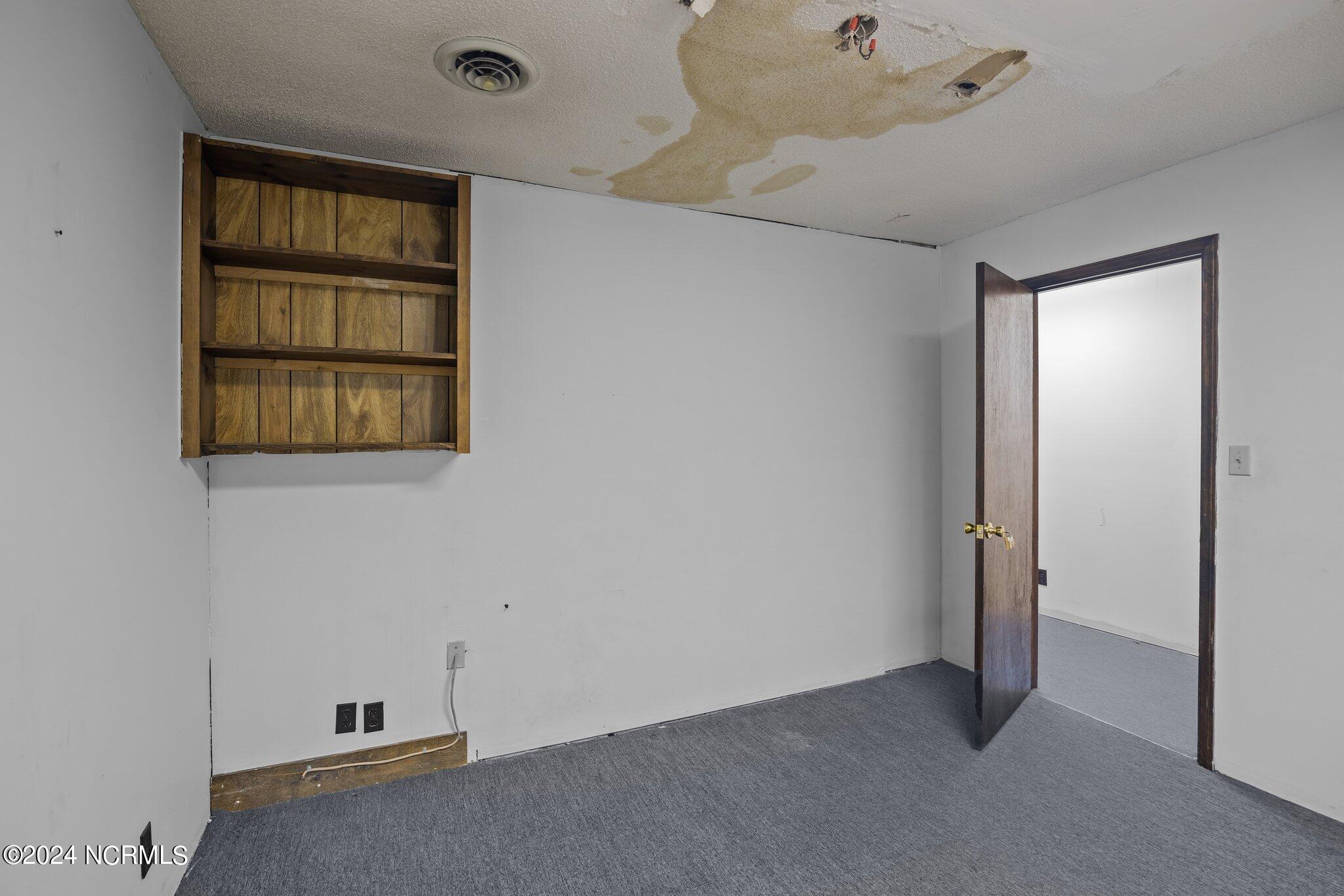 113-117 W Water Street Property Photo 17