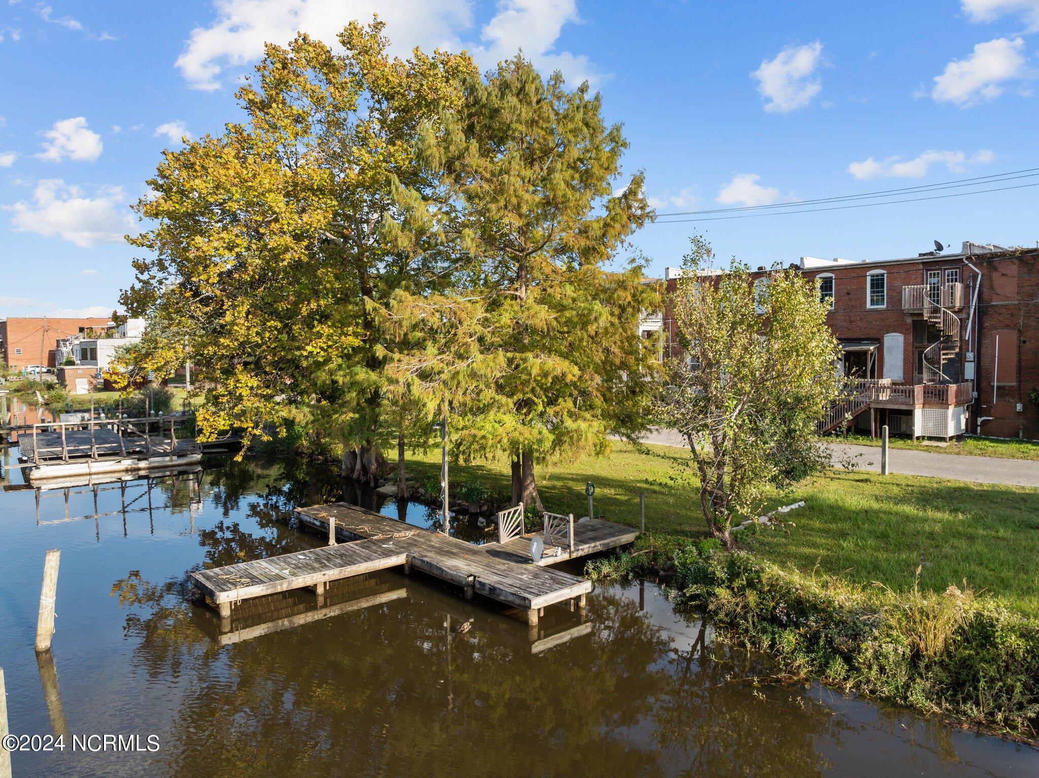 113-117 W Water Street Property Photo 52