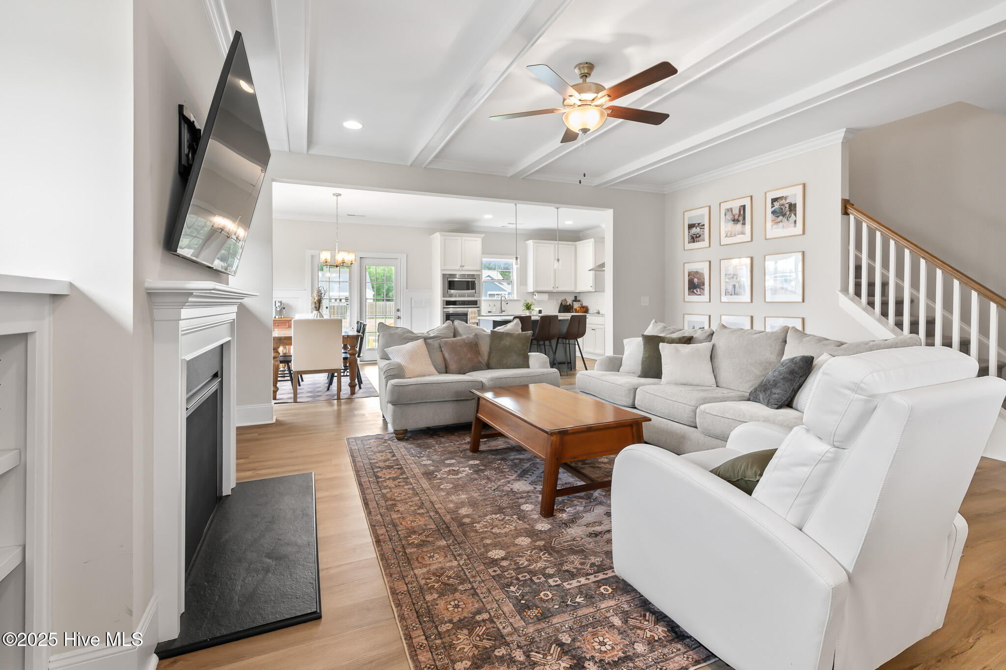 6795 Campbells Ridge Drive Property Photo 10