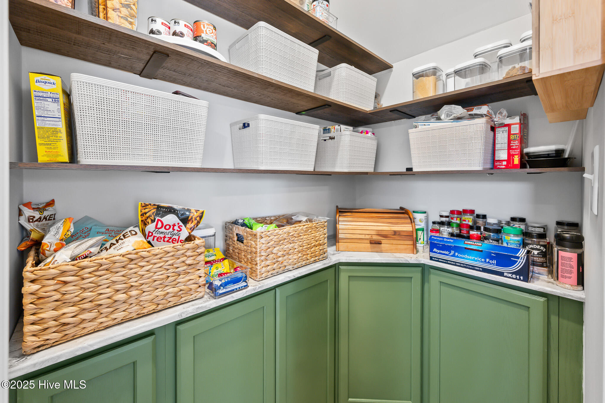 6795 Campbells Ridge Drive Property Photo 14