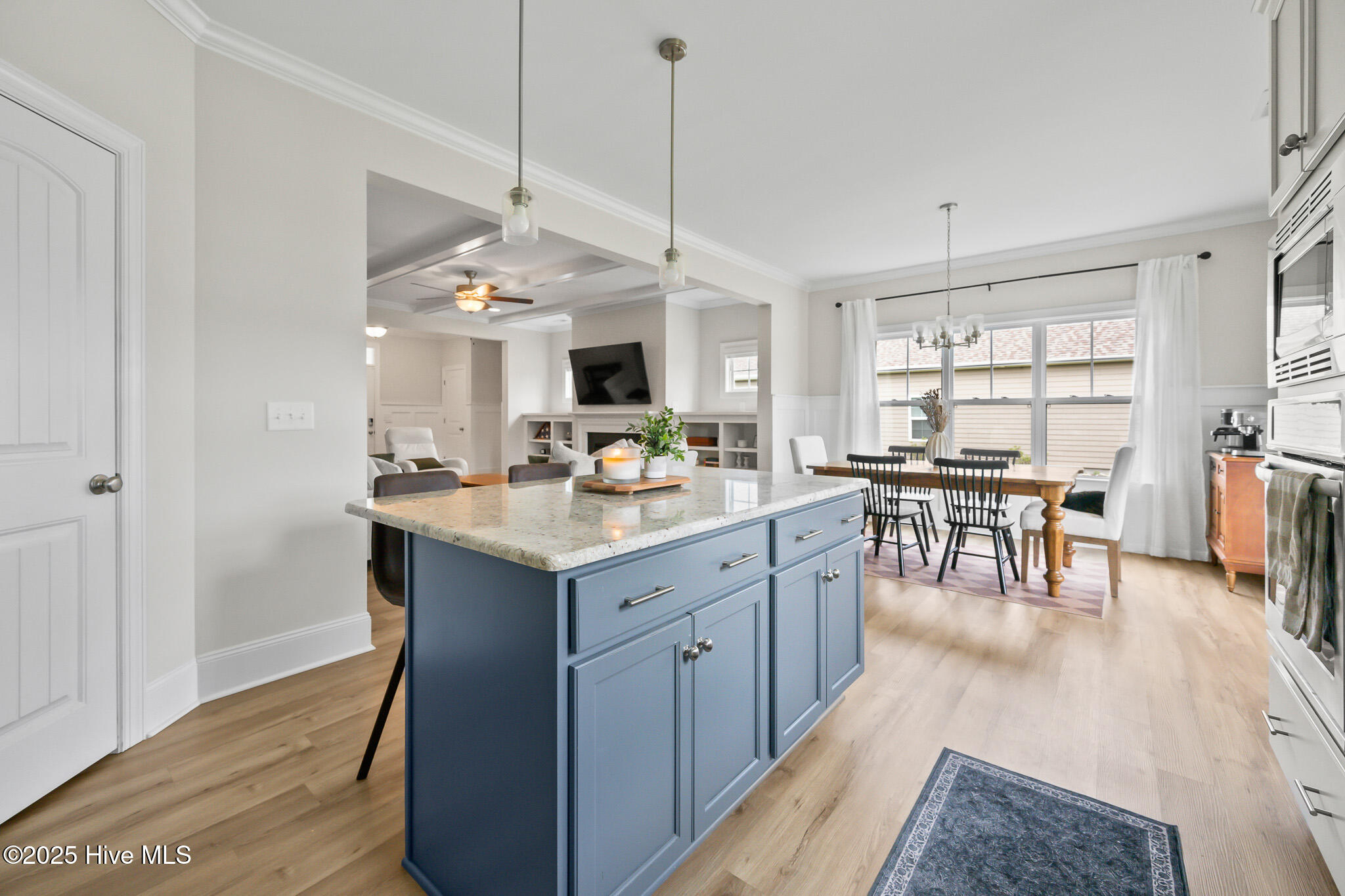 6795 Campbells Ridge Drive Property Photo 16