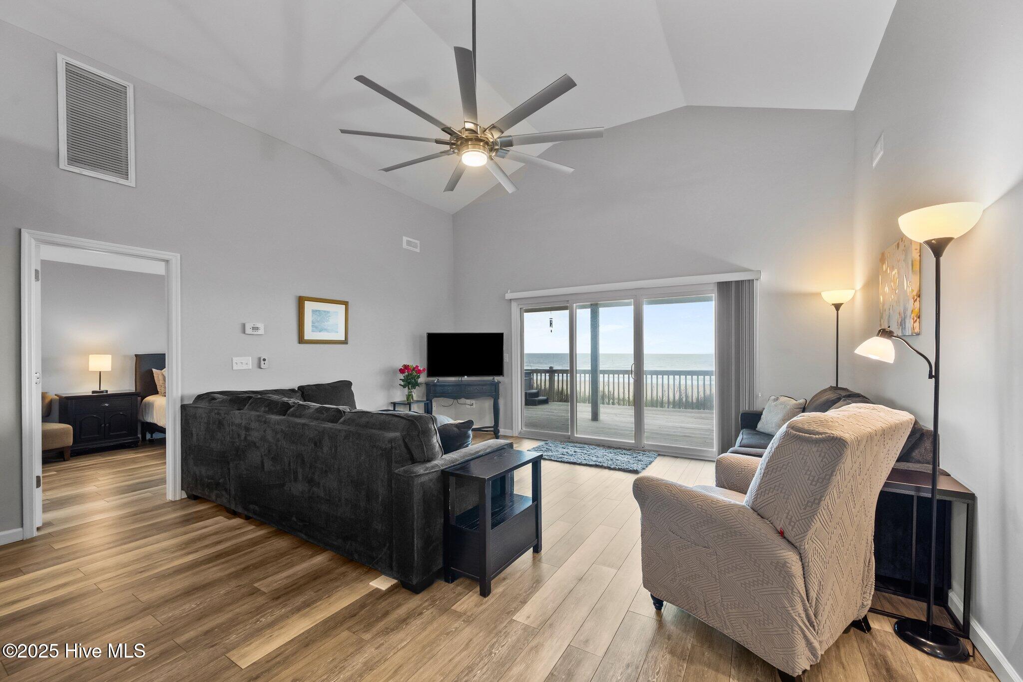 232 Seashore Drive Property Photo 14