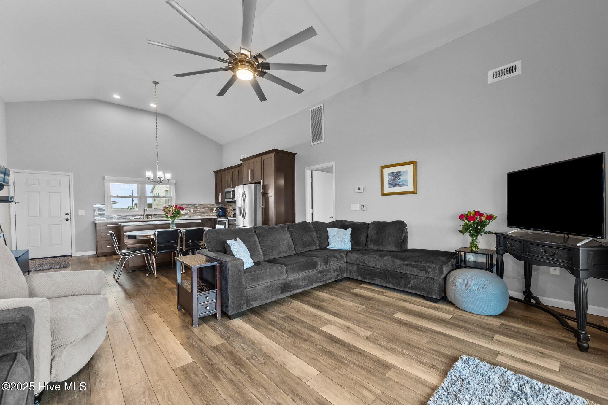 232 Seashore Drive Property Photo 16