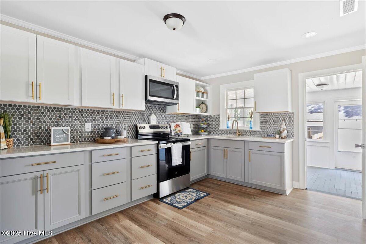 201 Van Street Property Photo 8