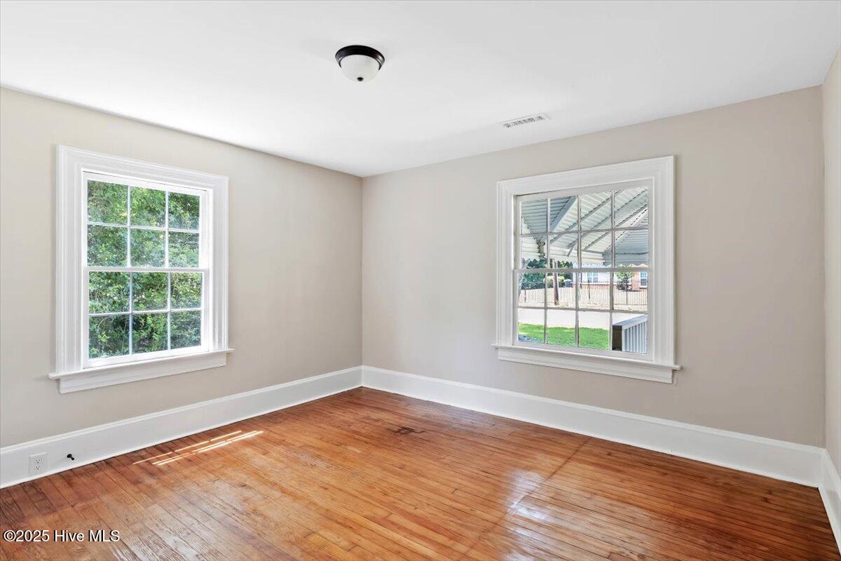 201 Van Street Property Photo 14