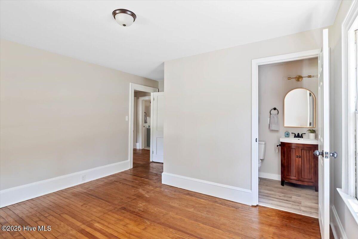 201 Van Street Property Photo 16