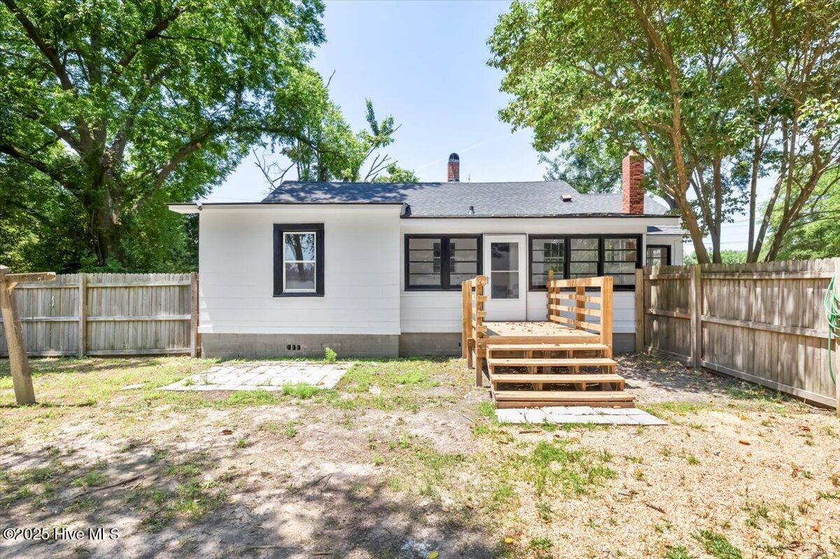 201 Van Street Property Photo 26