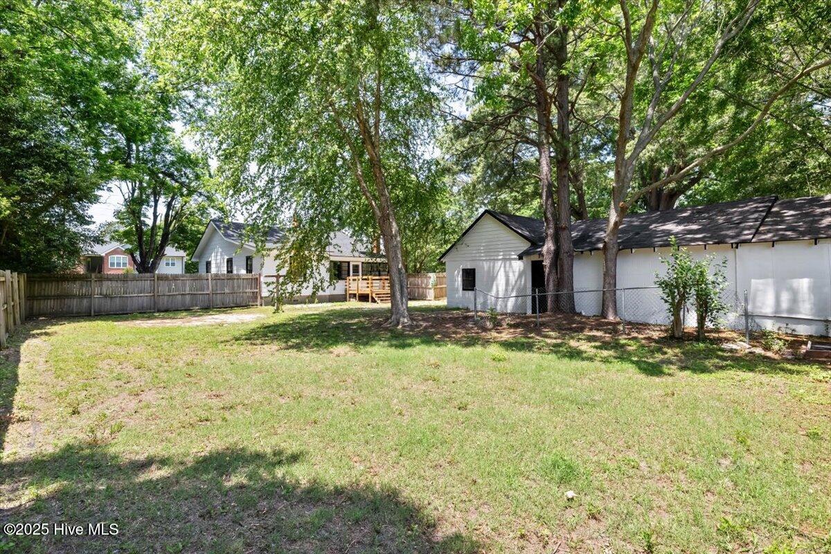 201 Van Street Property Photo 28