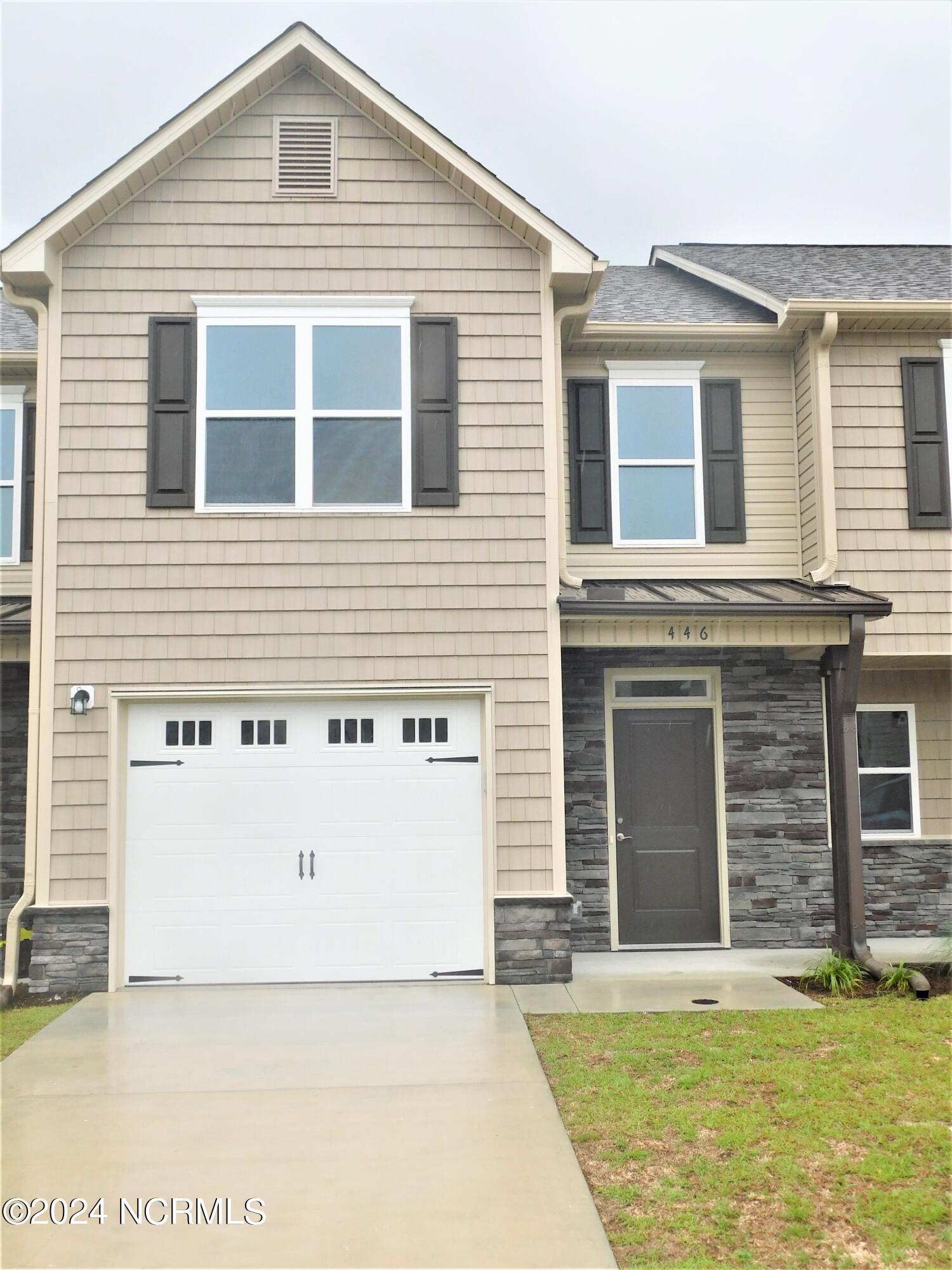 446 Sullivan Loop Road Property Photo 1