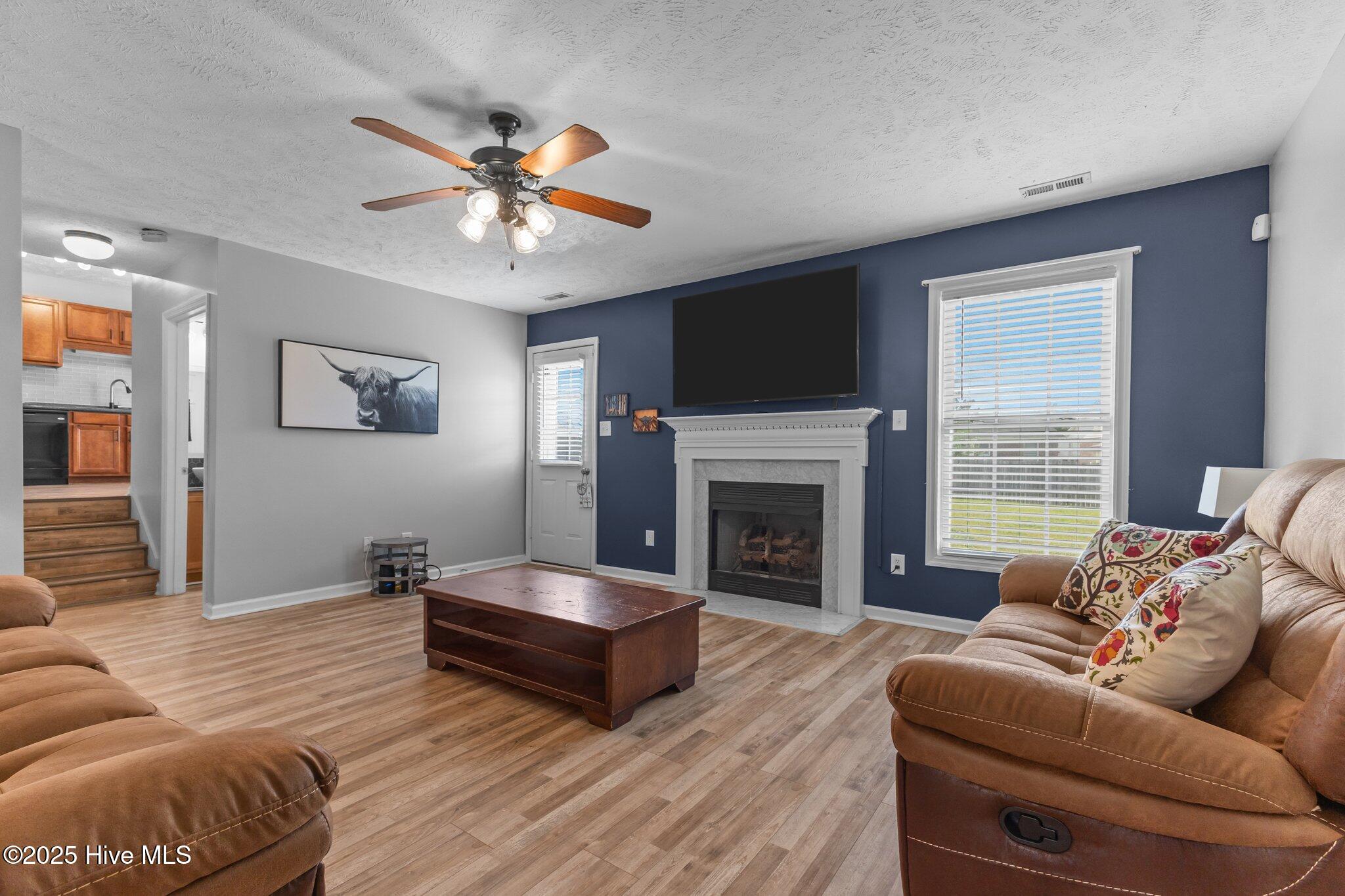 1020 Our Street Property Photo 2