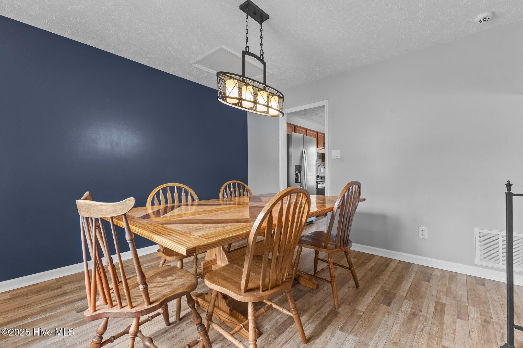 1020 Our Street Property Photo 6