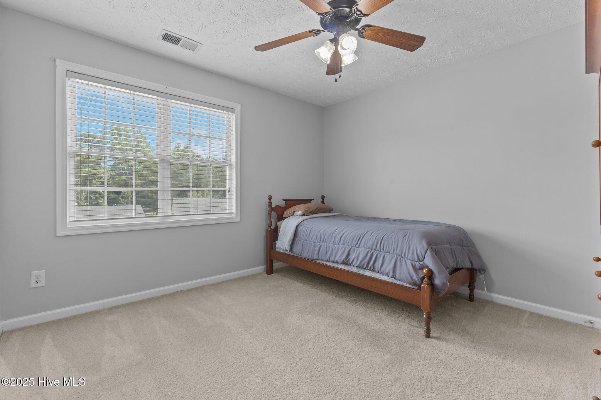 1020 Our Street Property Photo 22