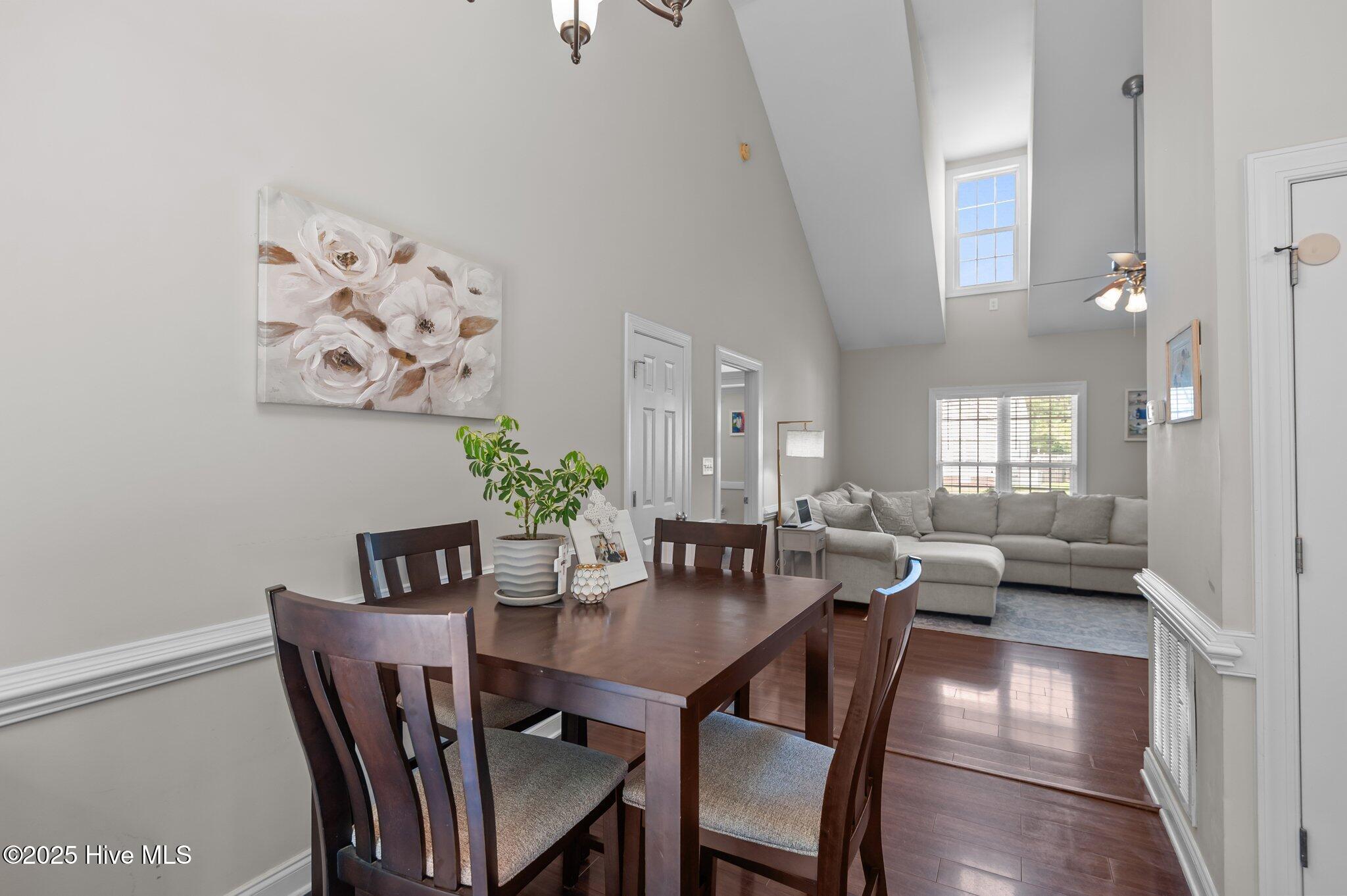 905 Sebring Drive Property Photo 24