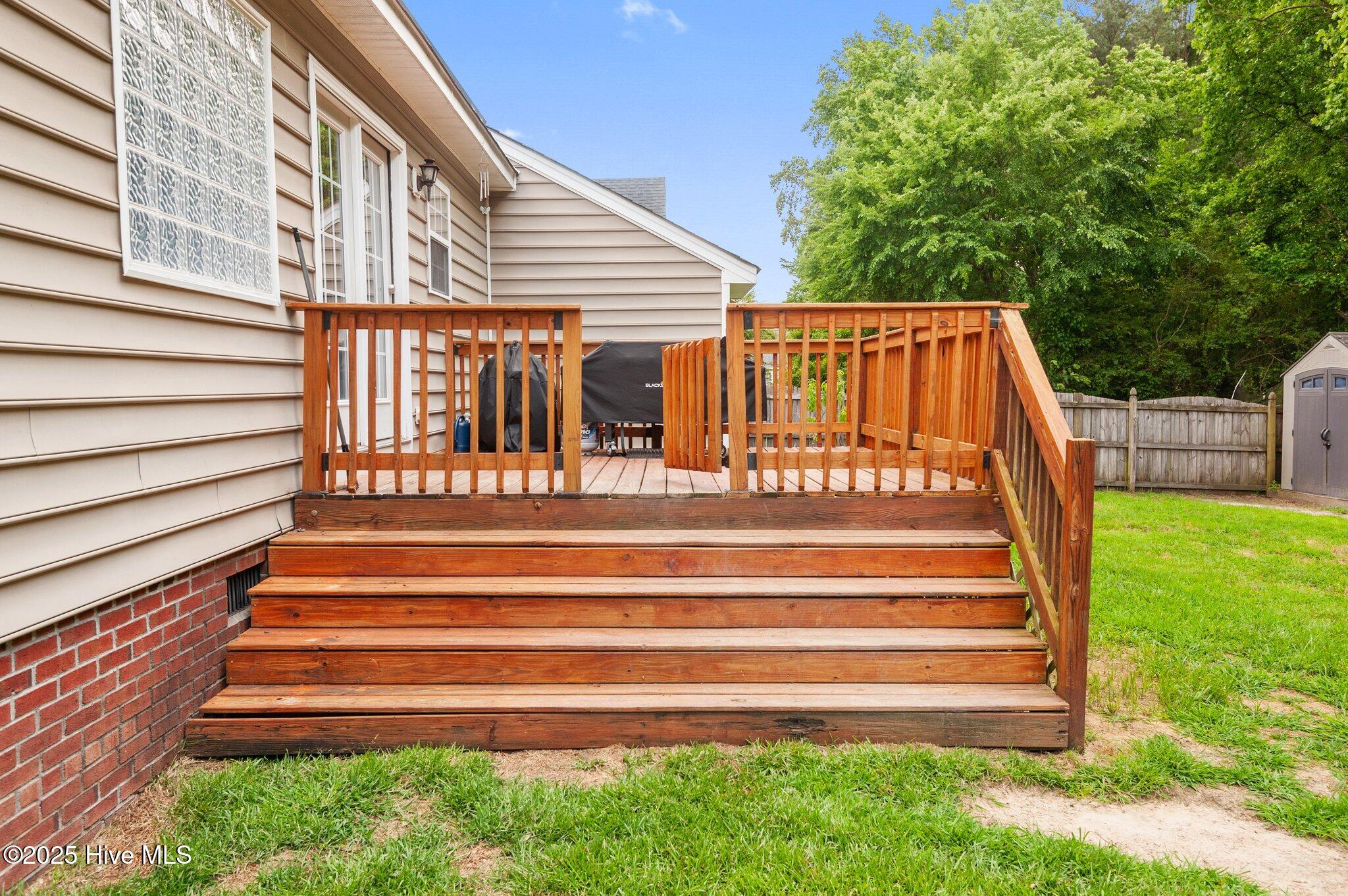 905 Sebring Drive Property Photo 35