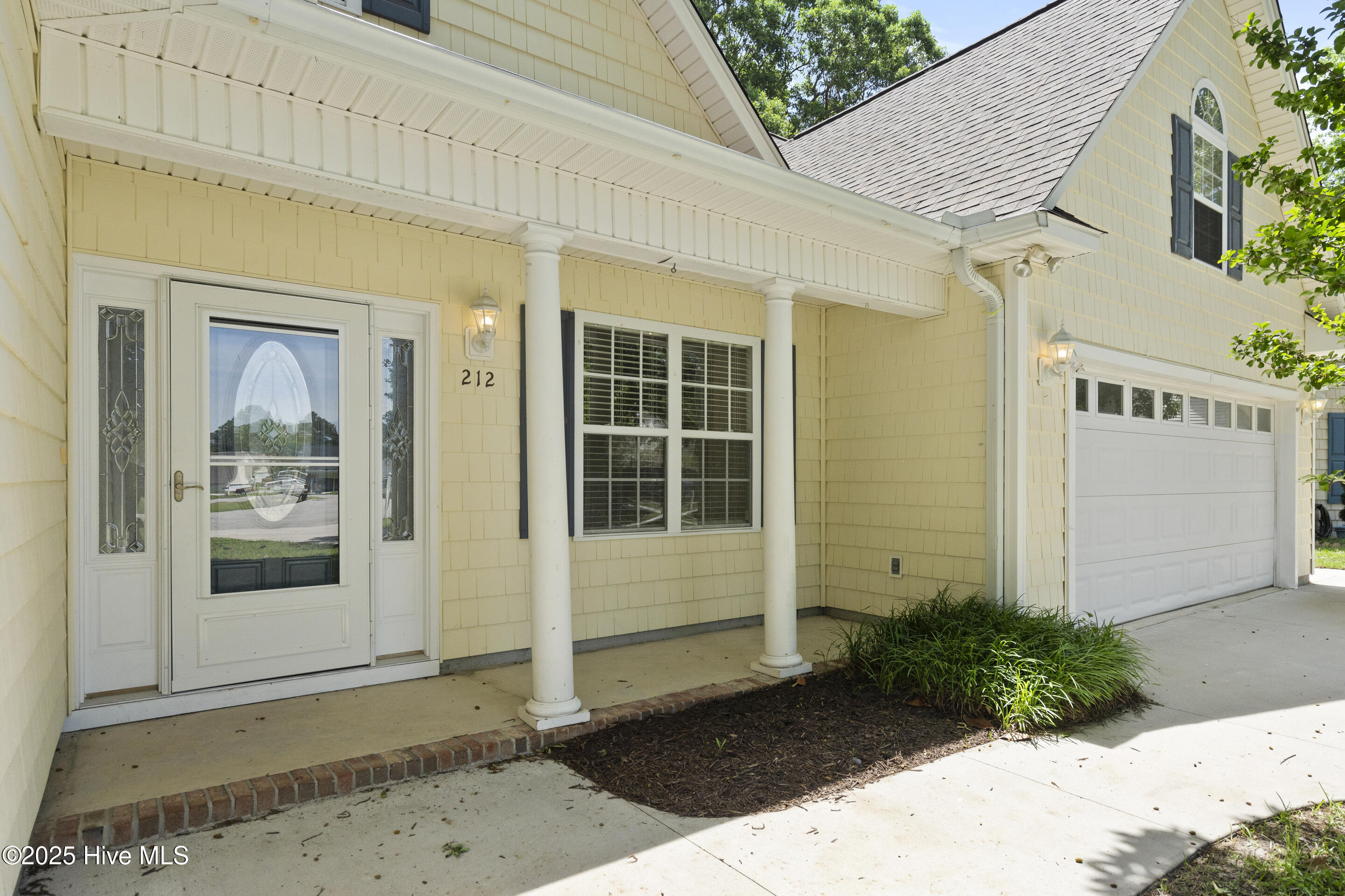 212 Elderberry Court Property Photo 4