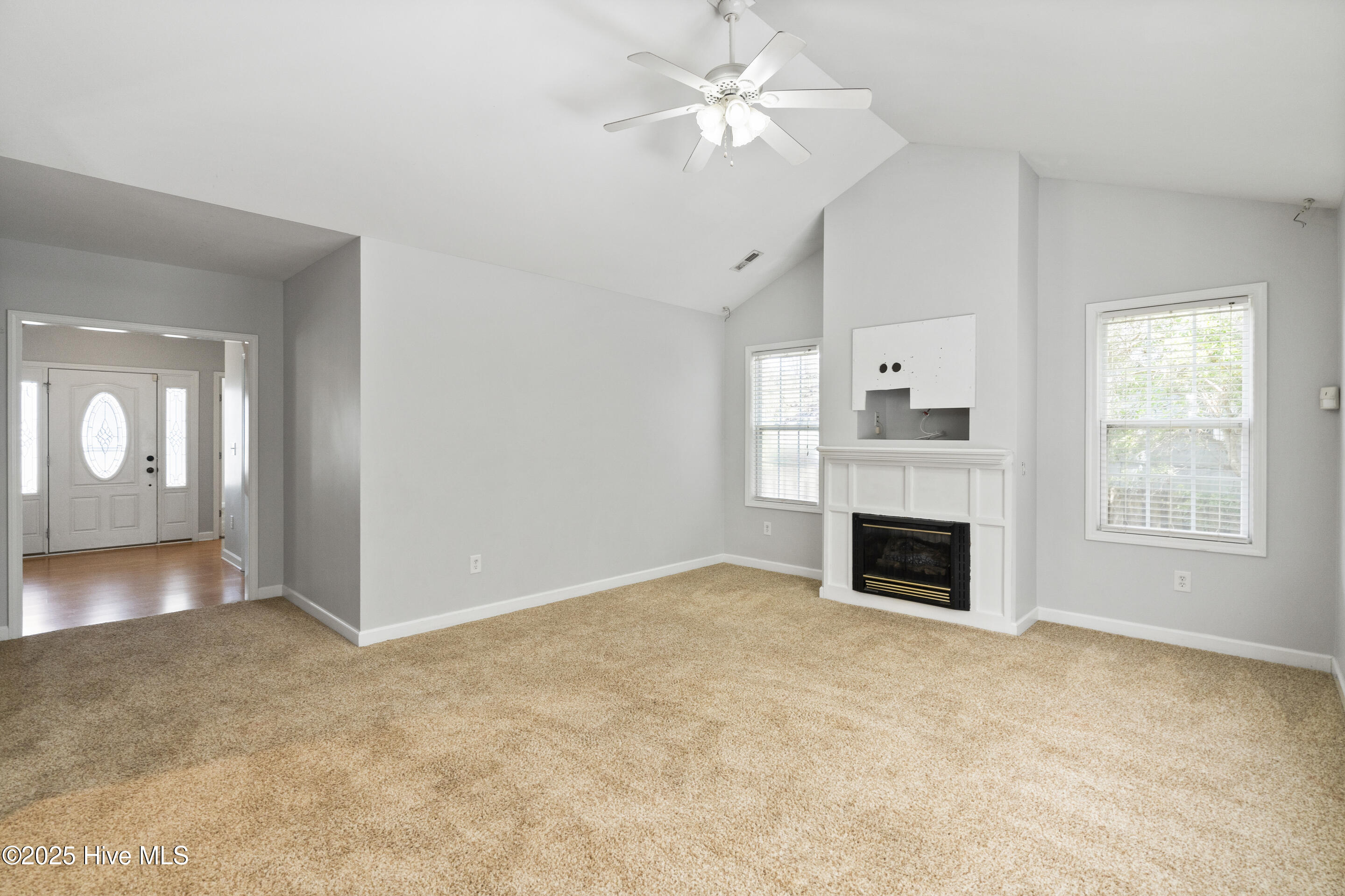 212 Elderberry Court Property Photo 6