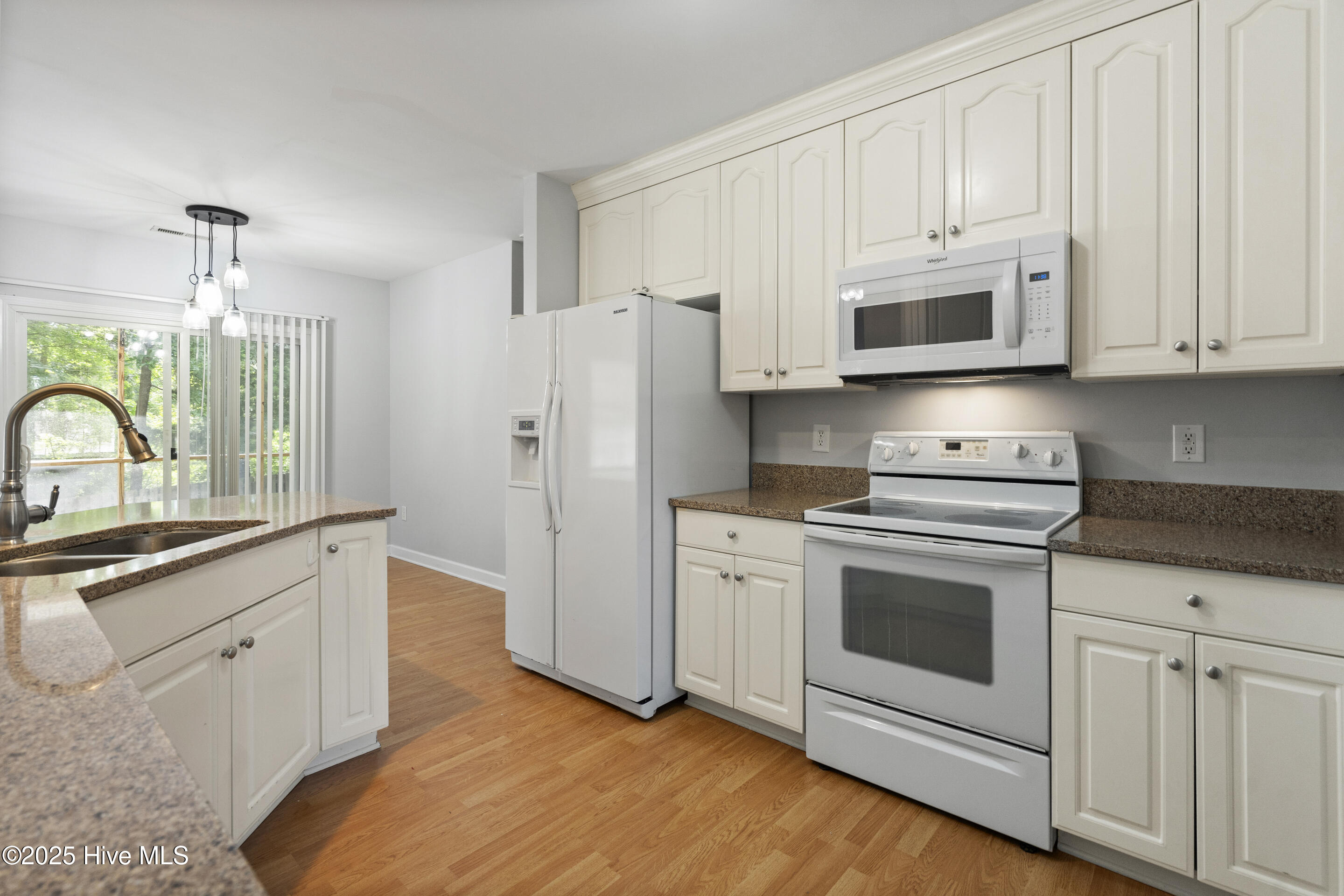 212 Elderberry Court Property Photo 14