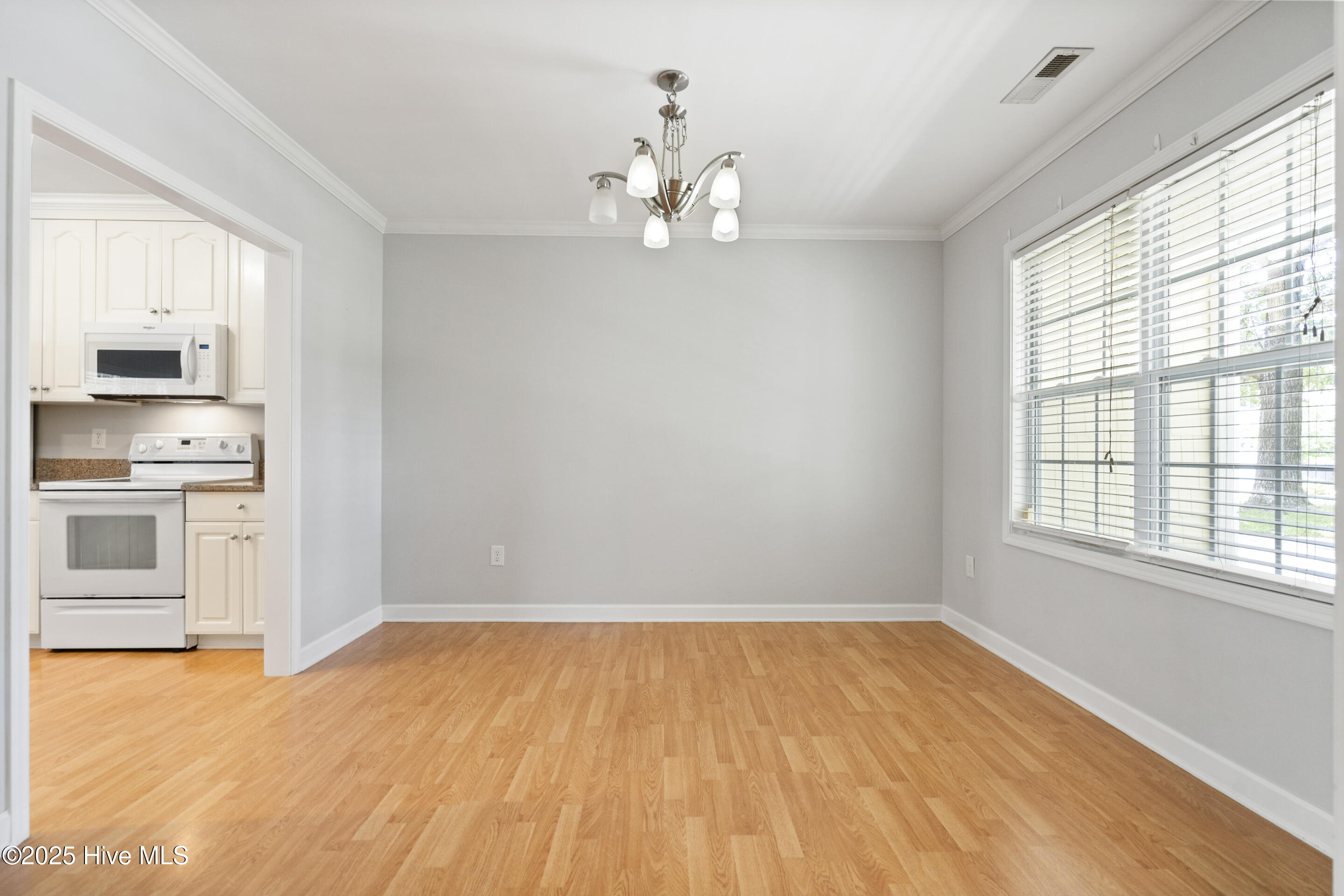 212 Elderberry Court Property Photo 16