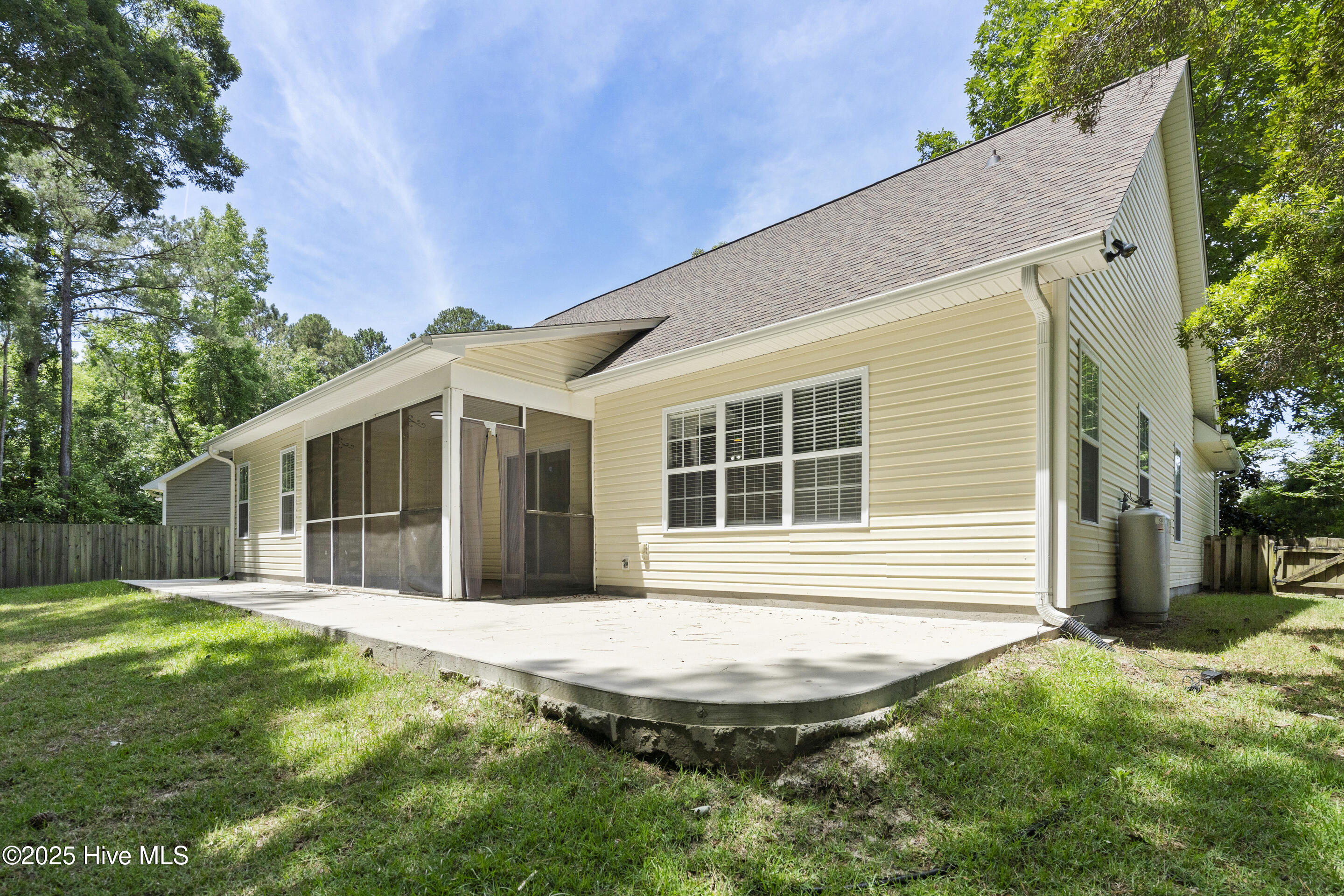 212 Elderberry Court Property Photo 27