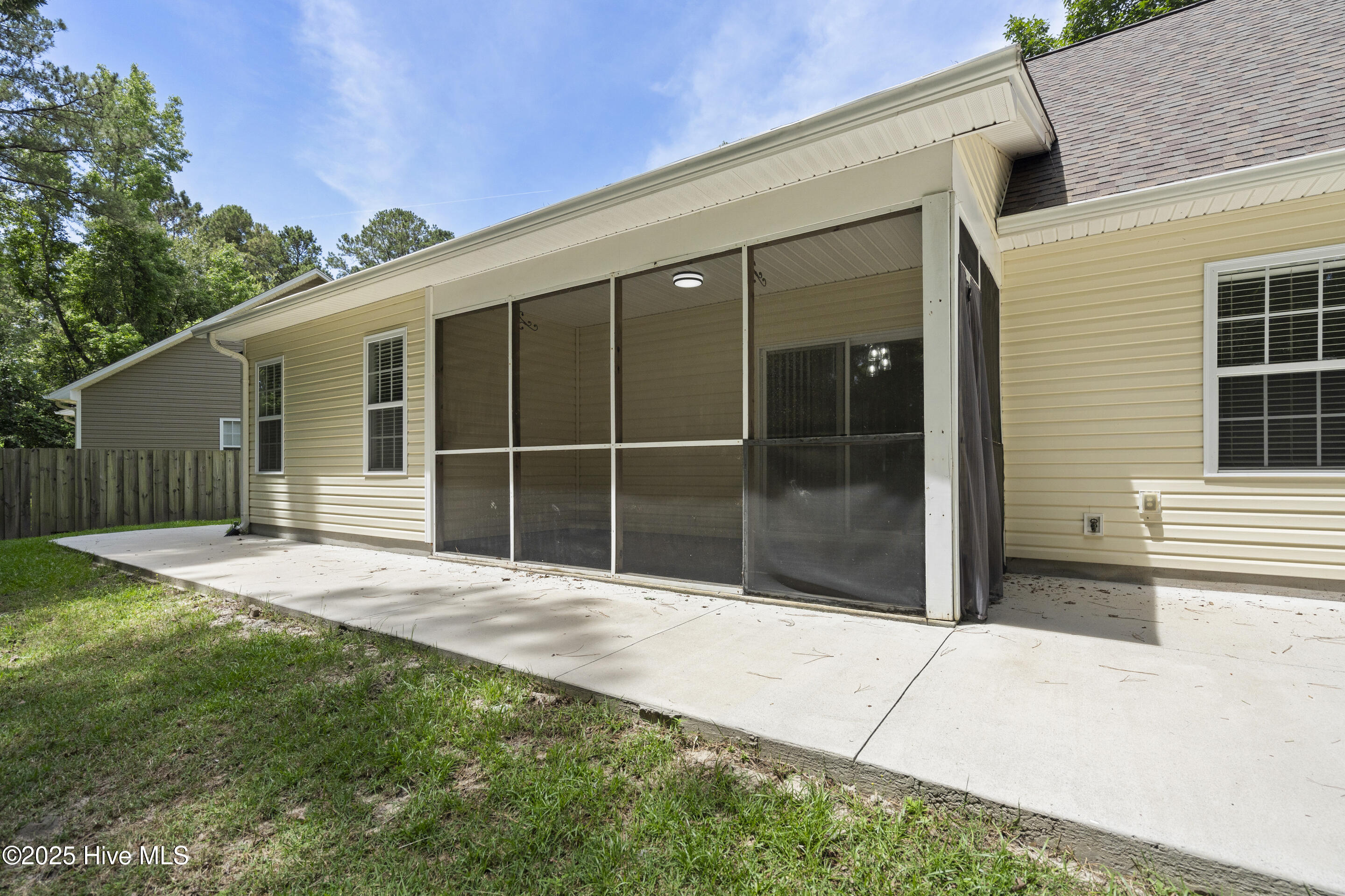 212 Elderberry Court Property Photo 29