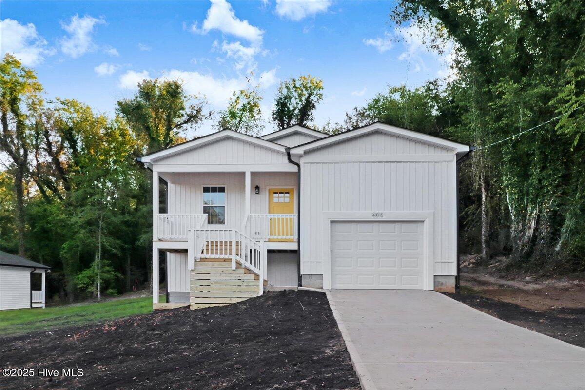 405 Ridley Street Property Photo 1