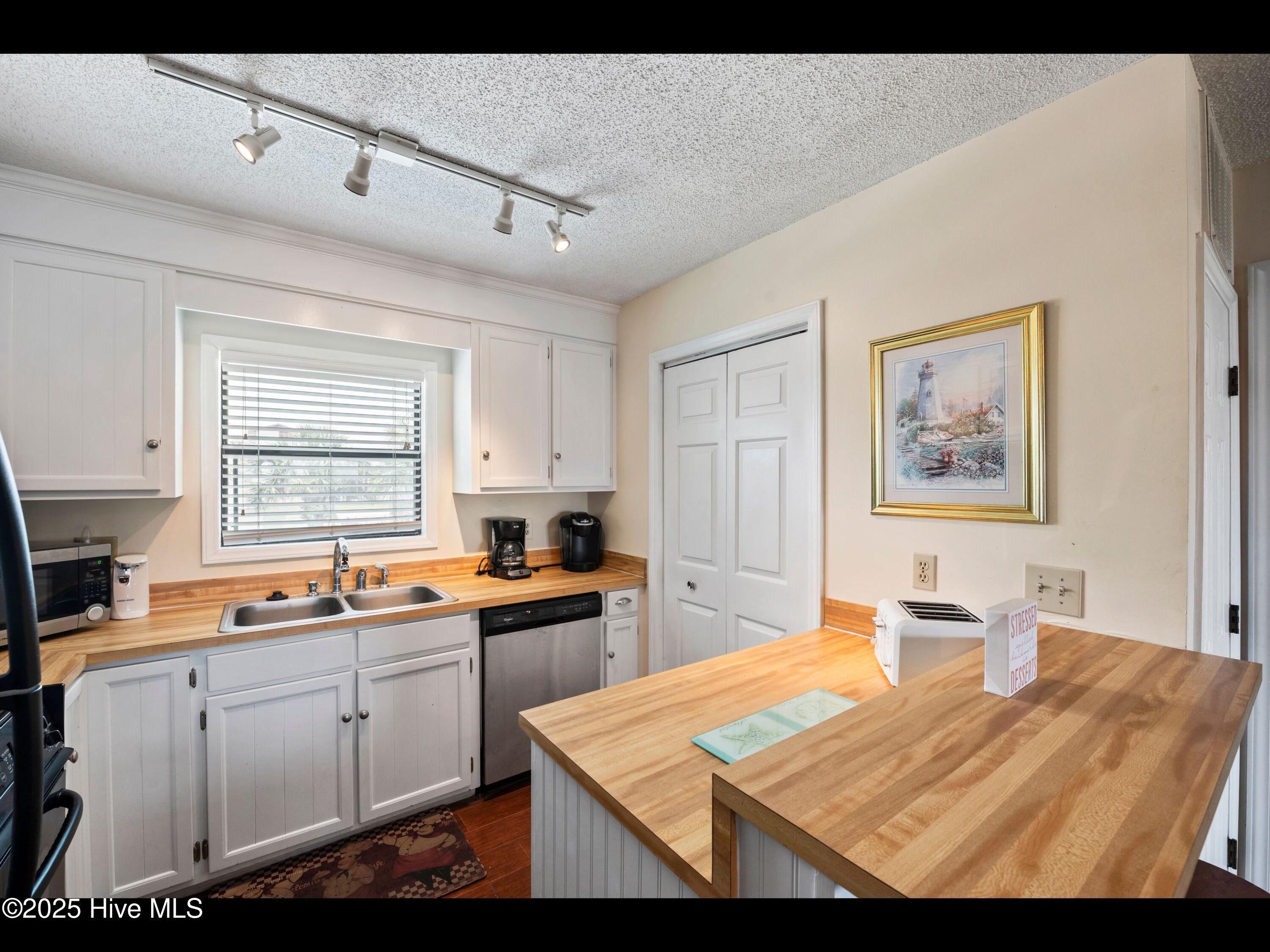 1013 Carolina Beach Avenue 1f Property Photo 14