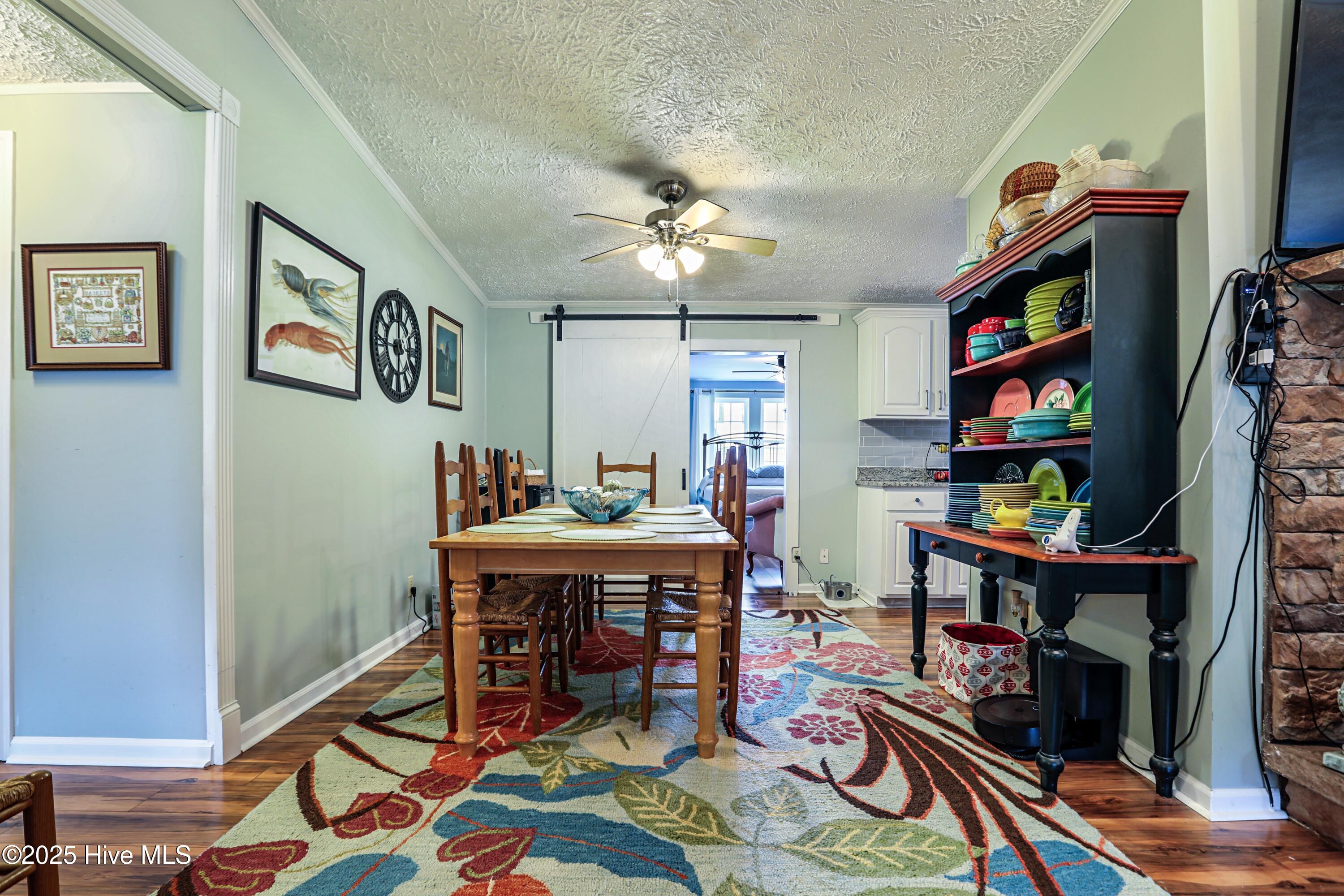 679 Bay Harbor Drive Property Photo 12