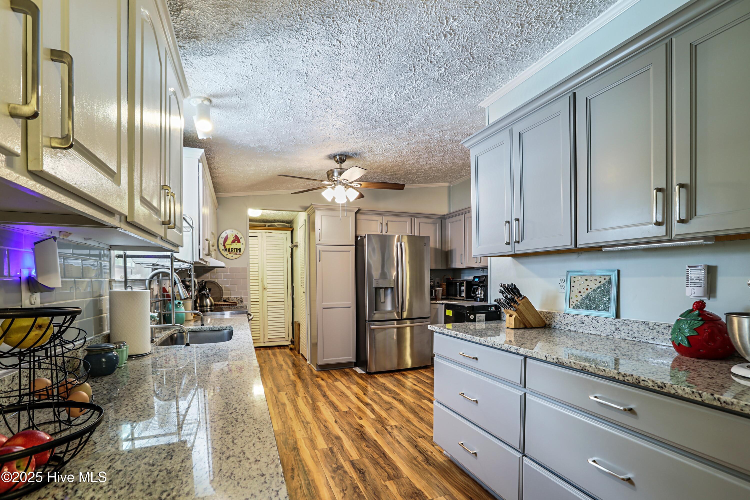 679 Bay Harbor Drive Property Photo 15