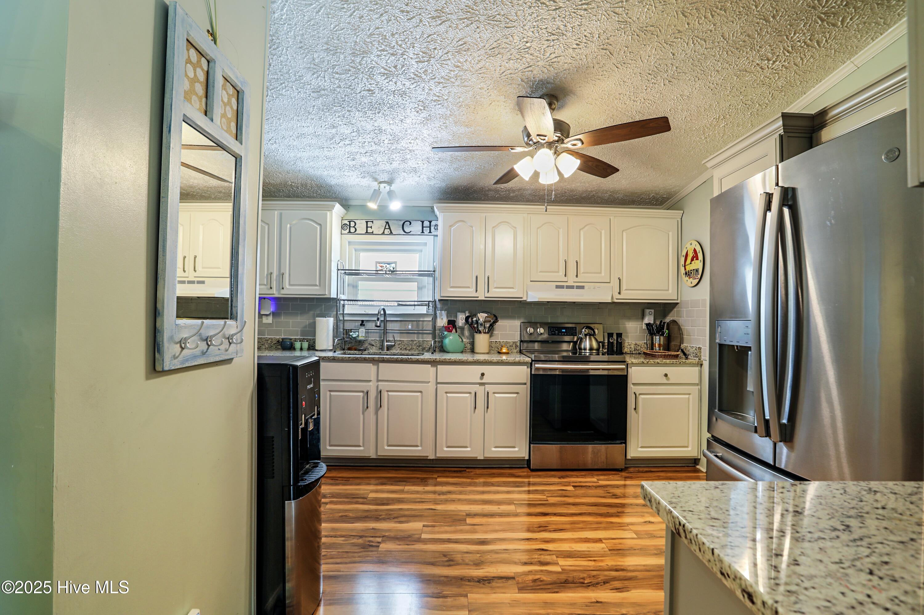 679 Bay Harbor Drive Property Photo 19